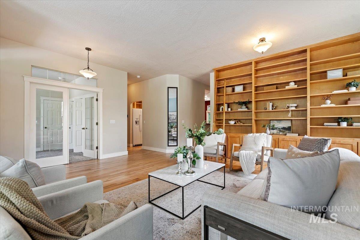 5459 E Branchwood Property Photo 8
