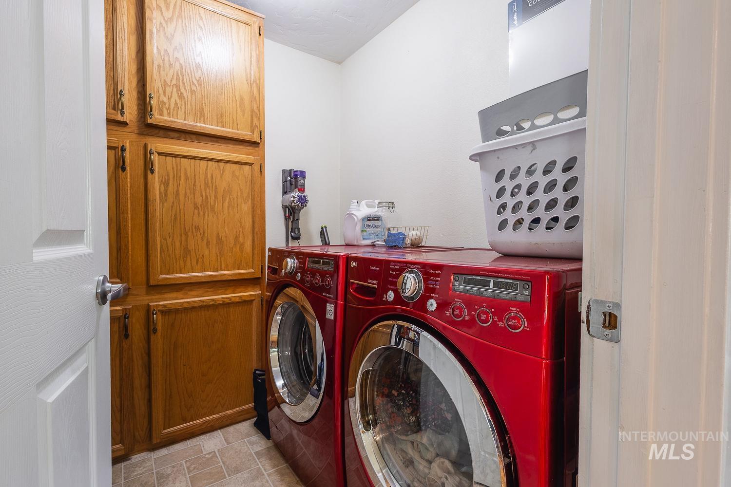 7166 S Cloverdale Property Photo 19