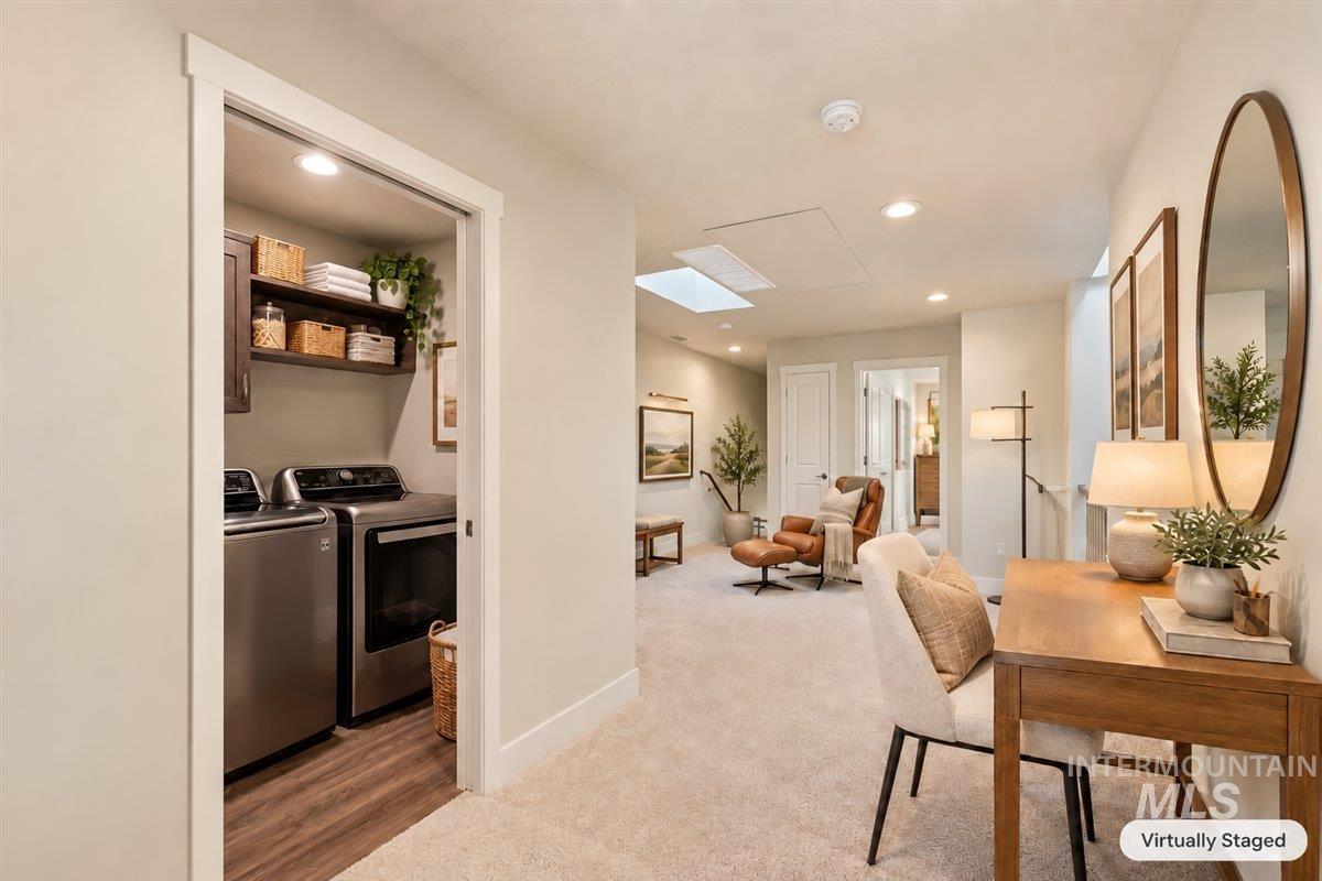 443 E Danika Ln Property Photo 16