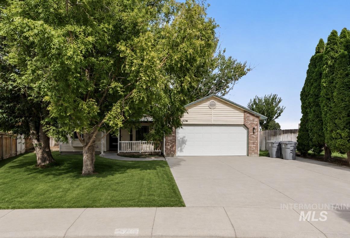 526 Lost Basin Ct Property Photo 1