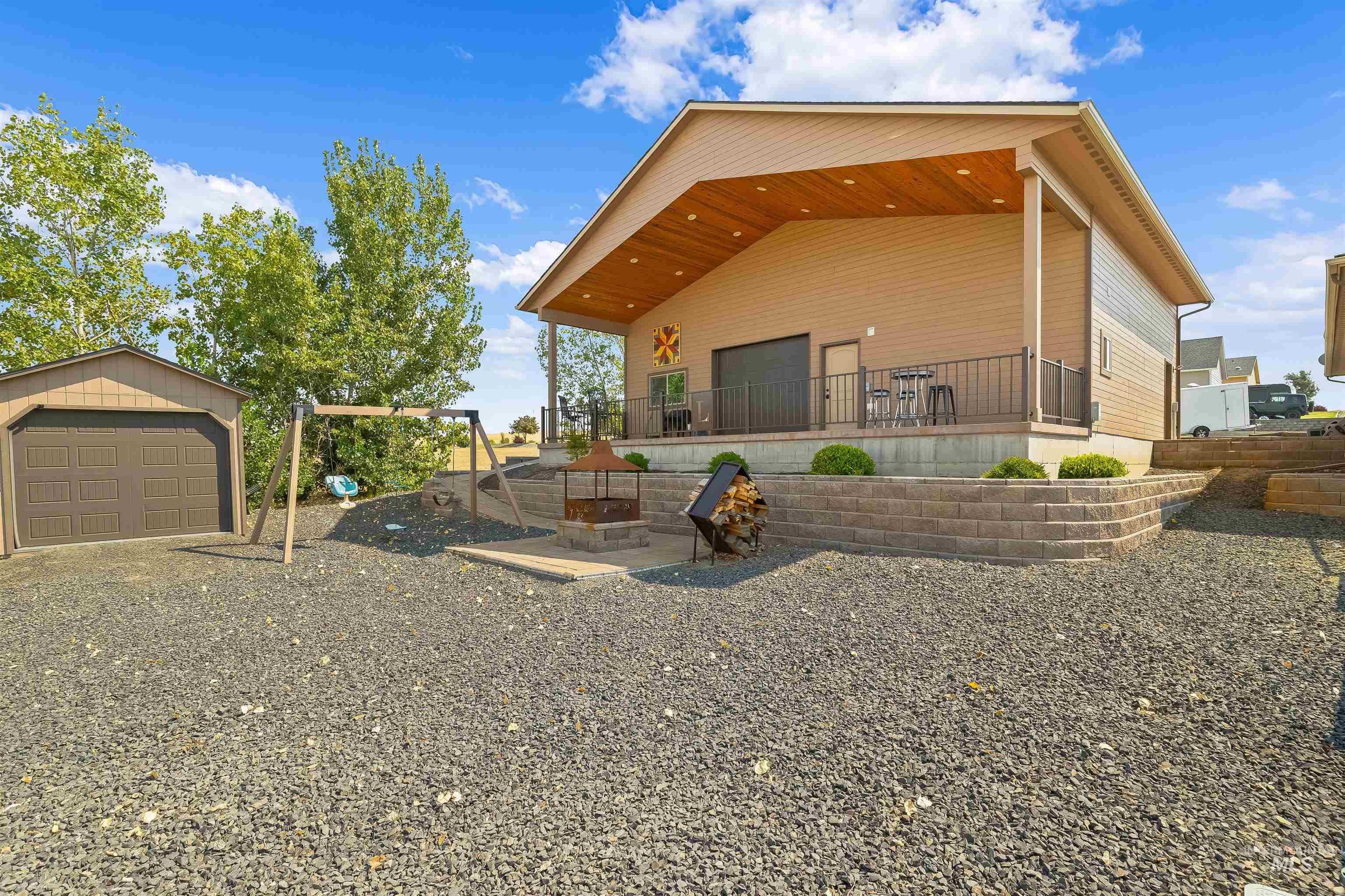 705 Talons Ct Property Photo 30