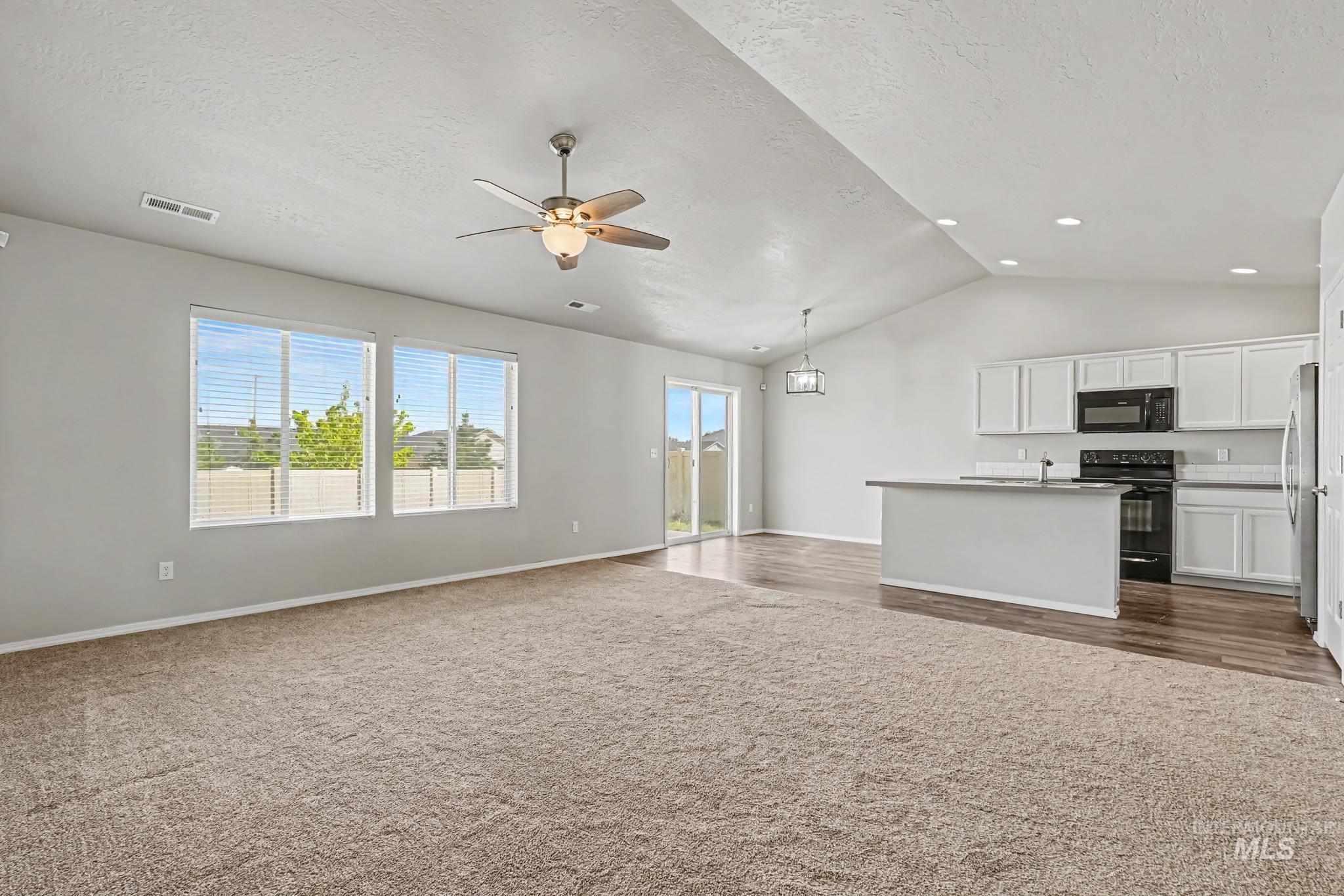 12786 Carkhill St Property Photo 19