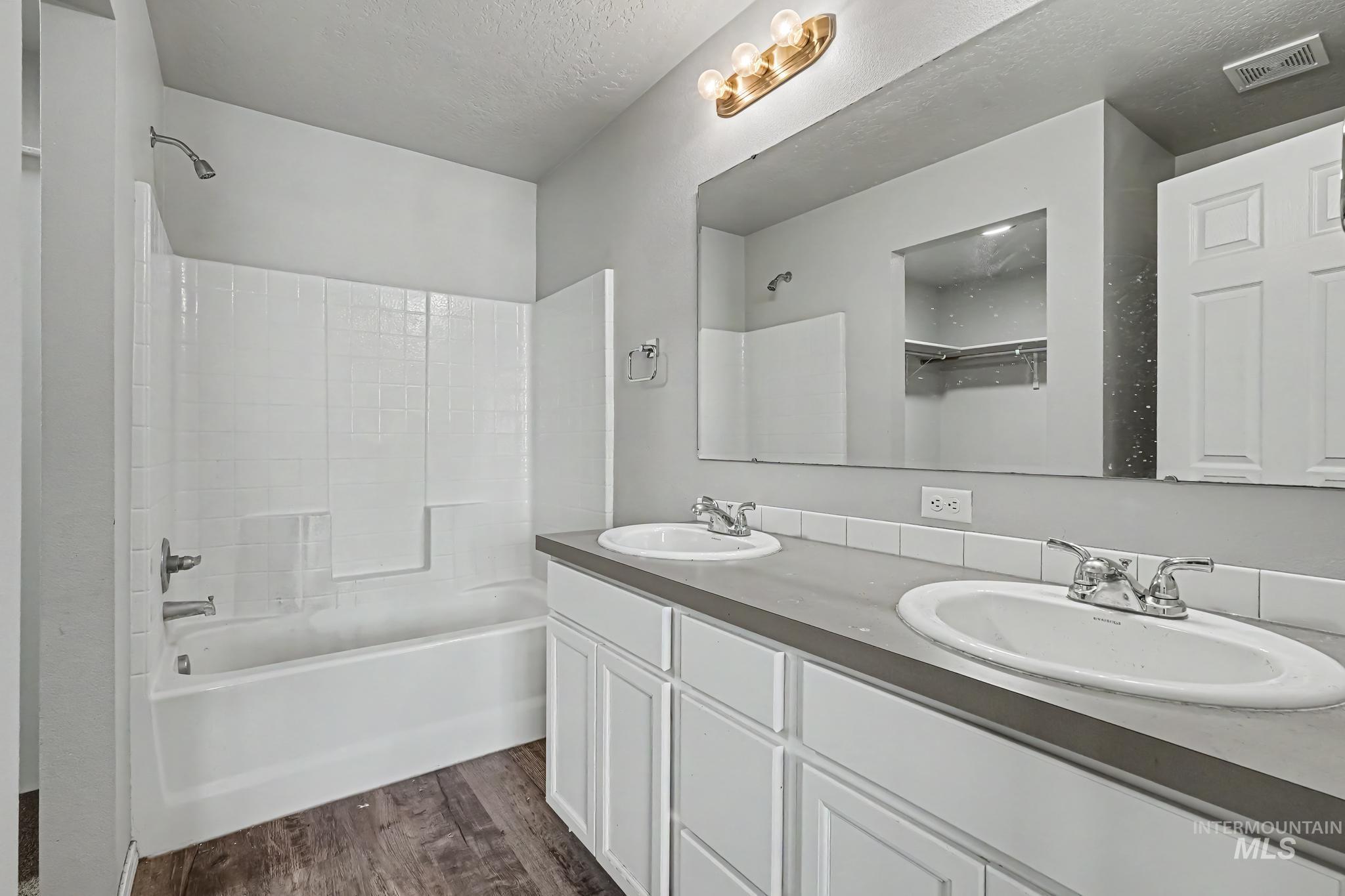 12786 Carkhill St Property Photo 30