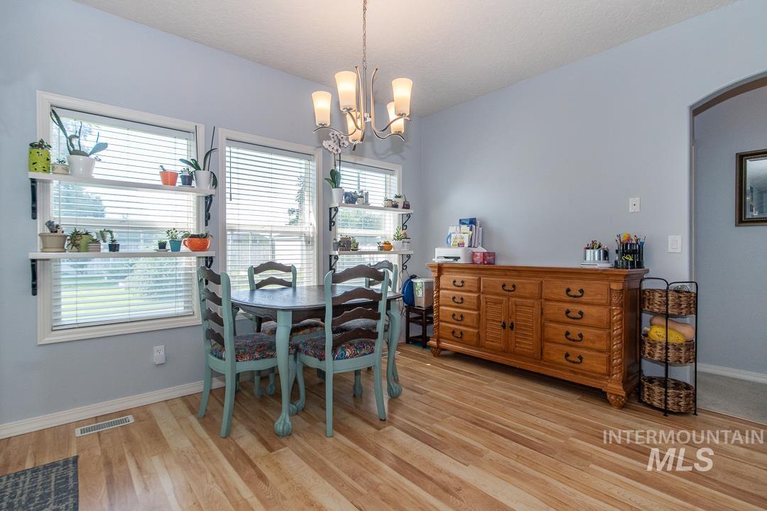 1005 Karndell St Property Photo 17