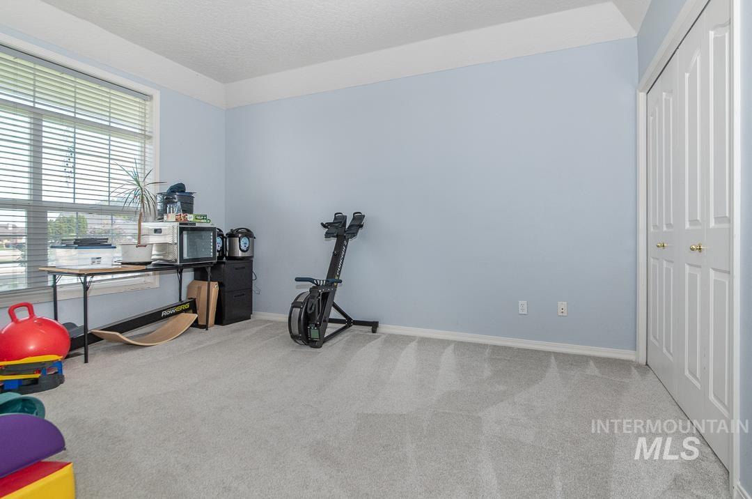 1005 Karndell St Property Photo 21