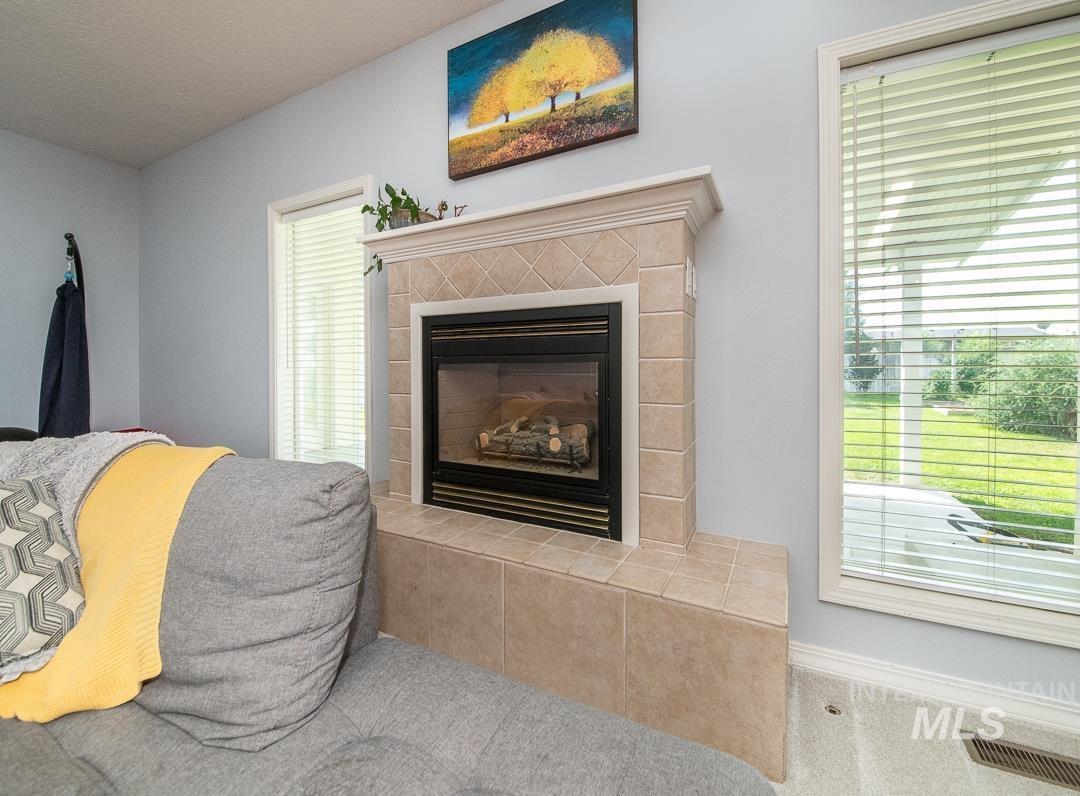 1005 Karndell St Property Photo 24