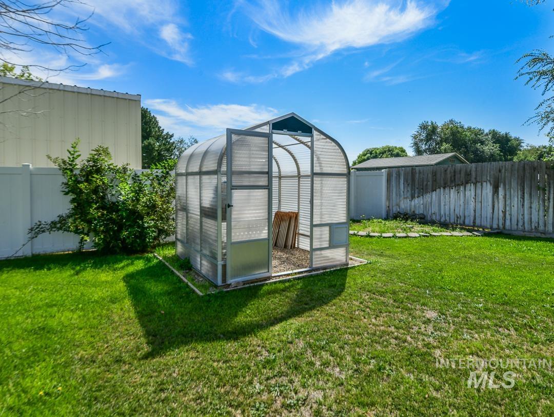 1005 Karndell St Property Photo 47