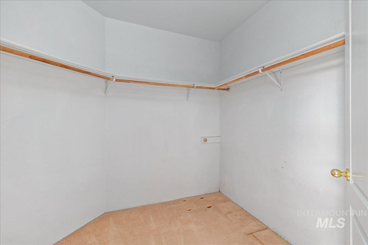 13159 Cameron Dr. Property Photo 23