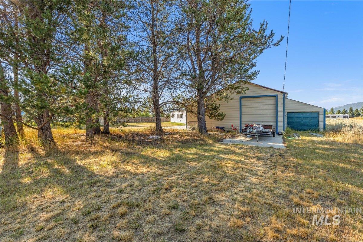 13159 Cameron Dr. Property Photo 41