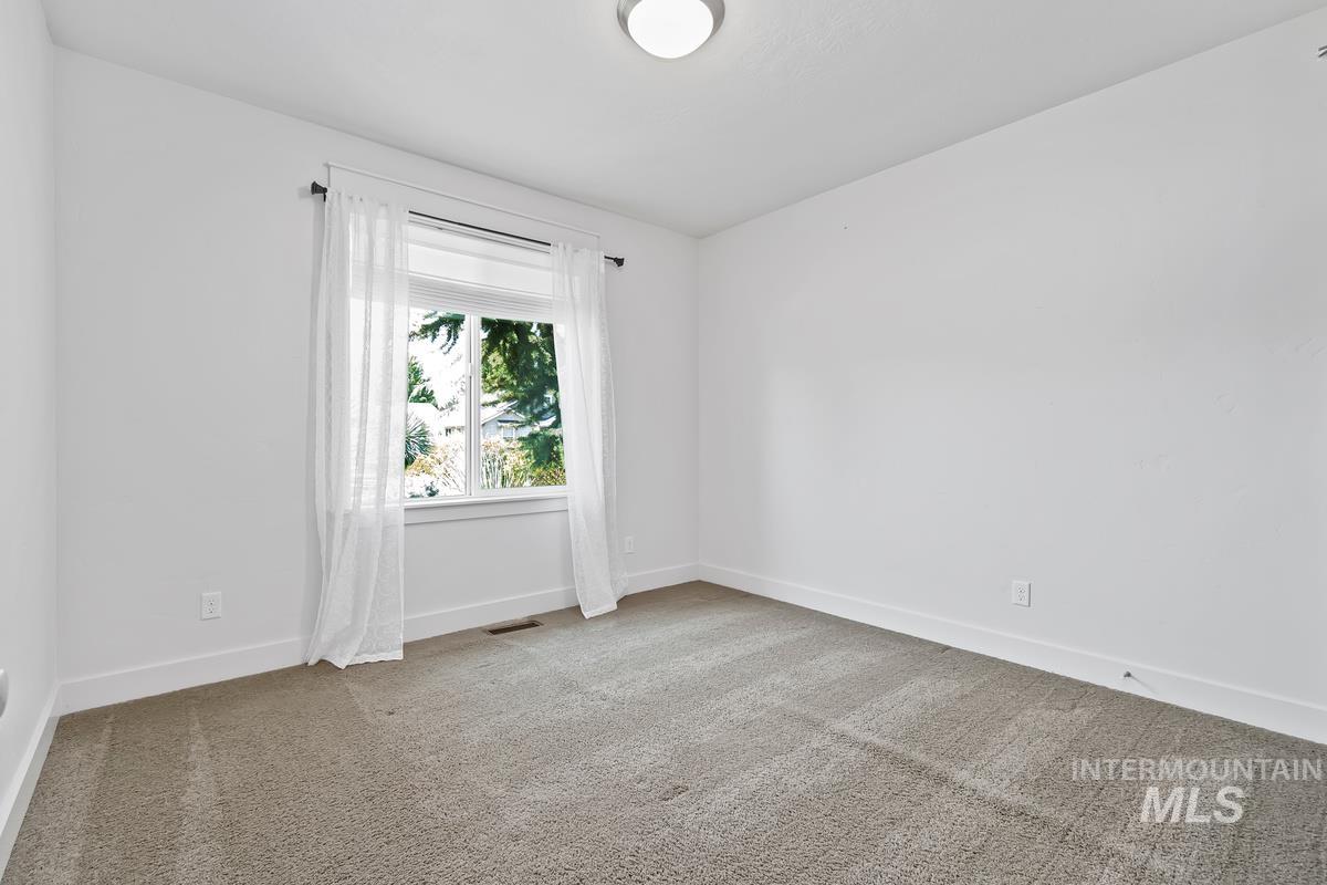 2434 N Betula Ave Property Photo 13