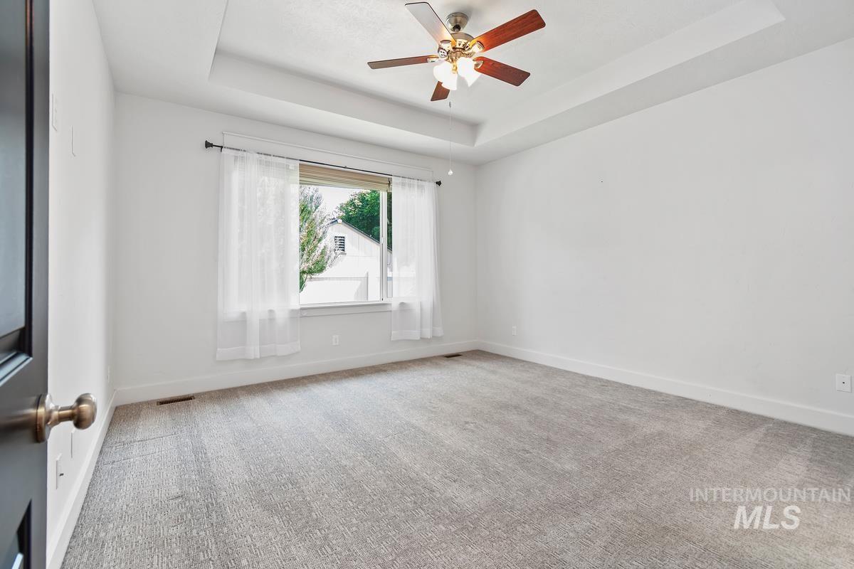 2434 N Betula Ave Property Photo 17