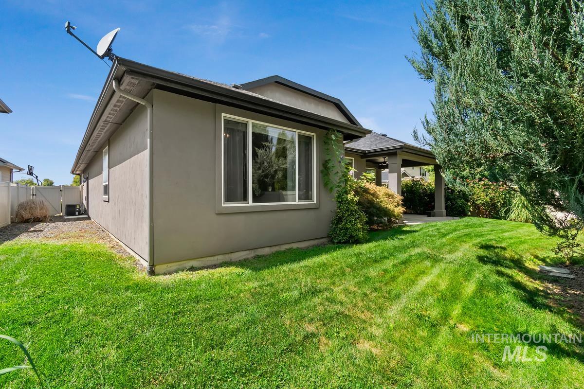2434 N Betula Ave Property Photo 26