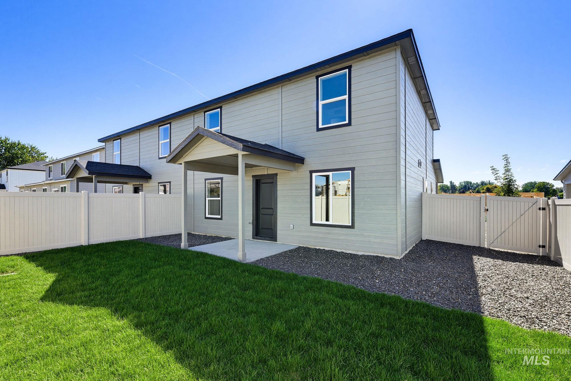 1905 Jensens Way Property Photo 4
