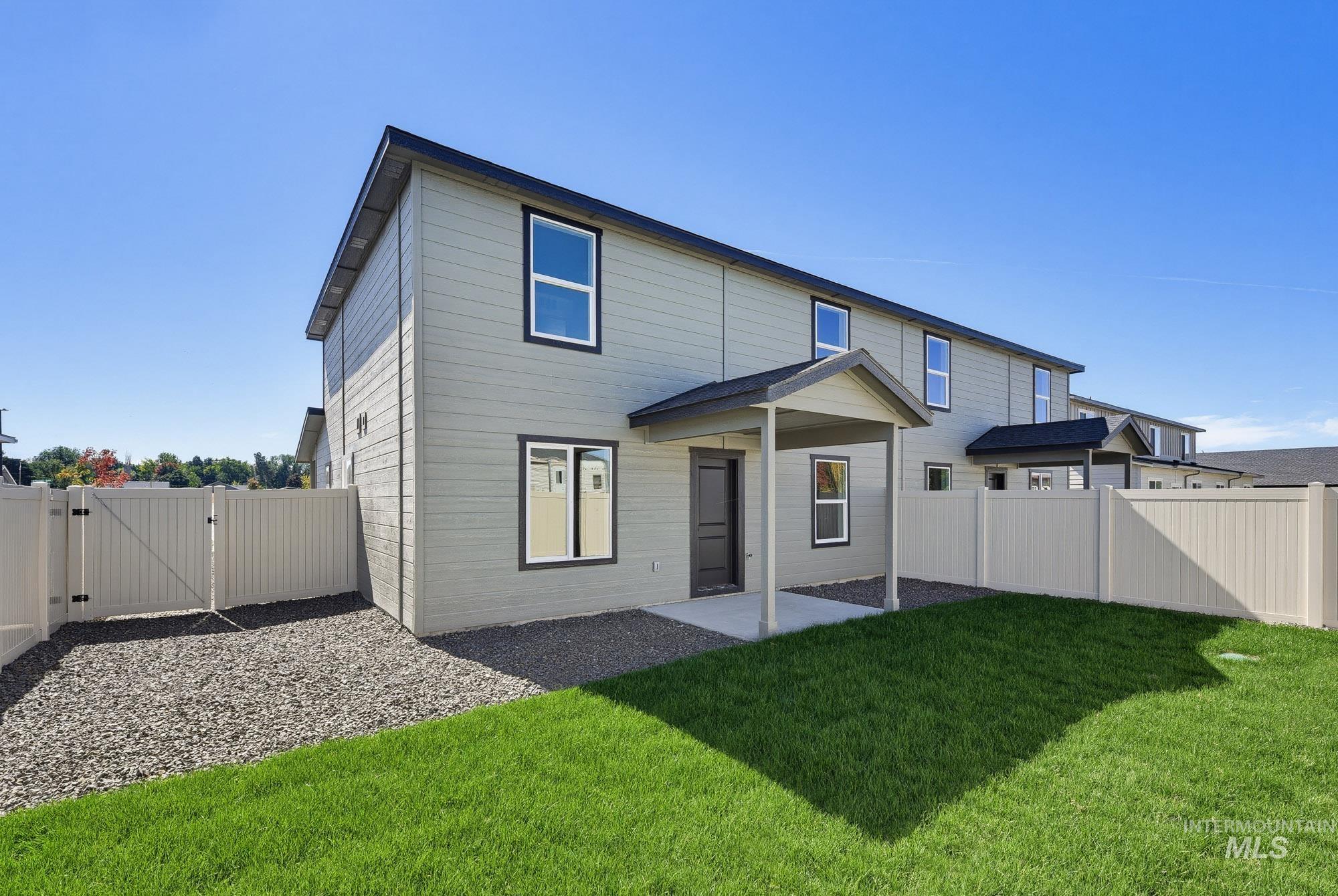 1905 Jensens Way Property Photo 5