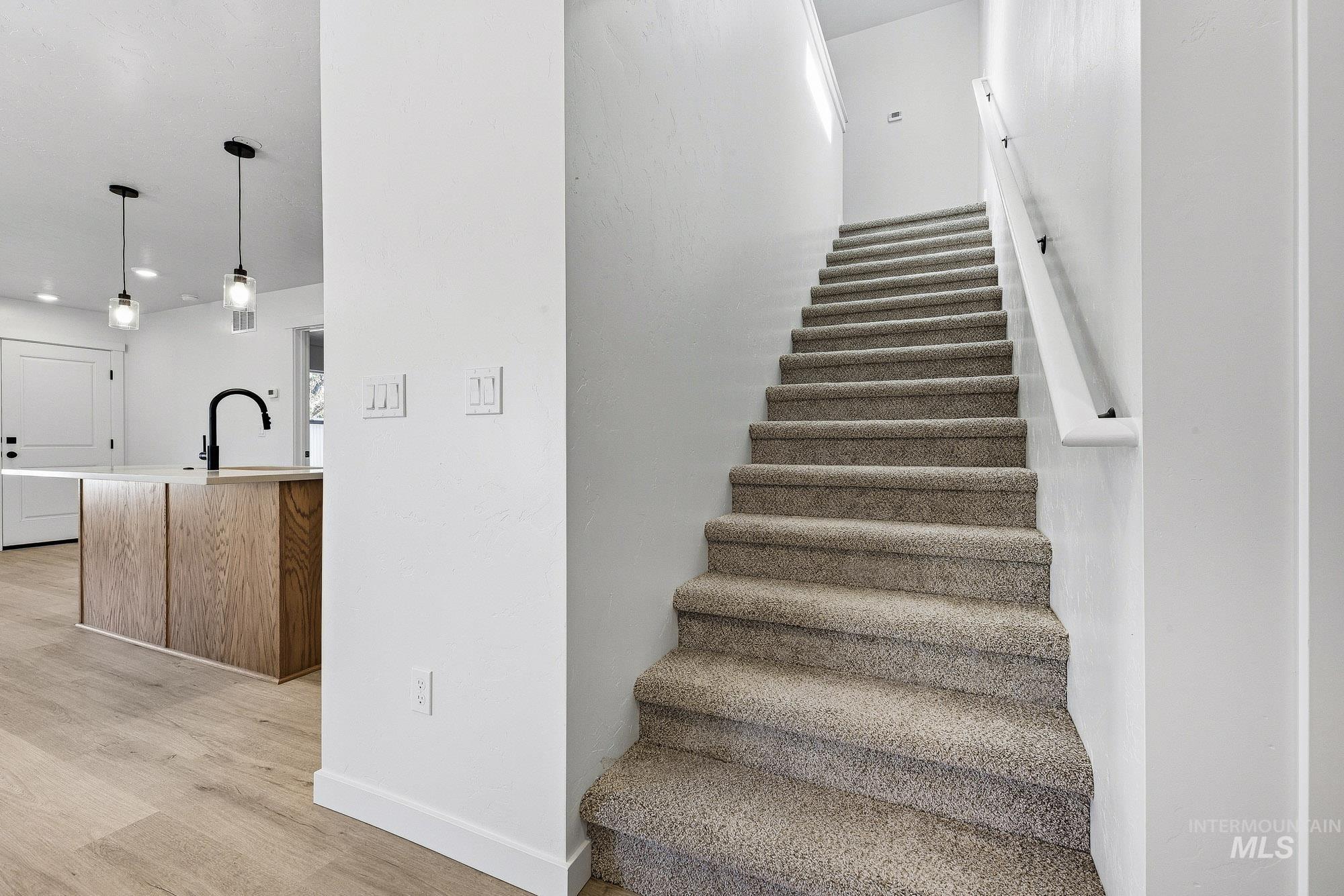 1905 Jensens Way Property Photo 26