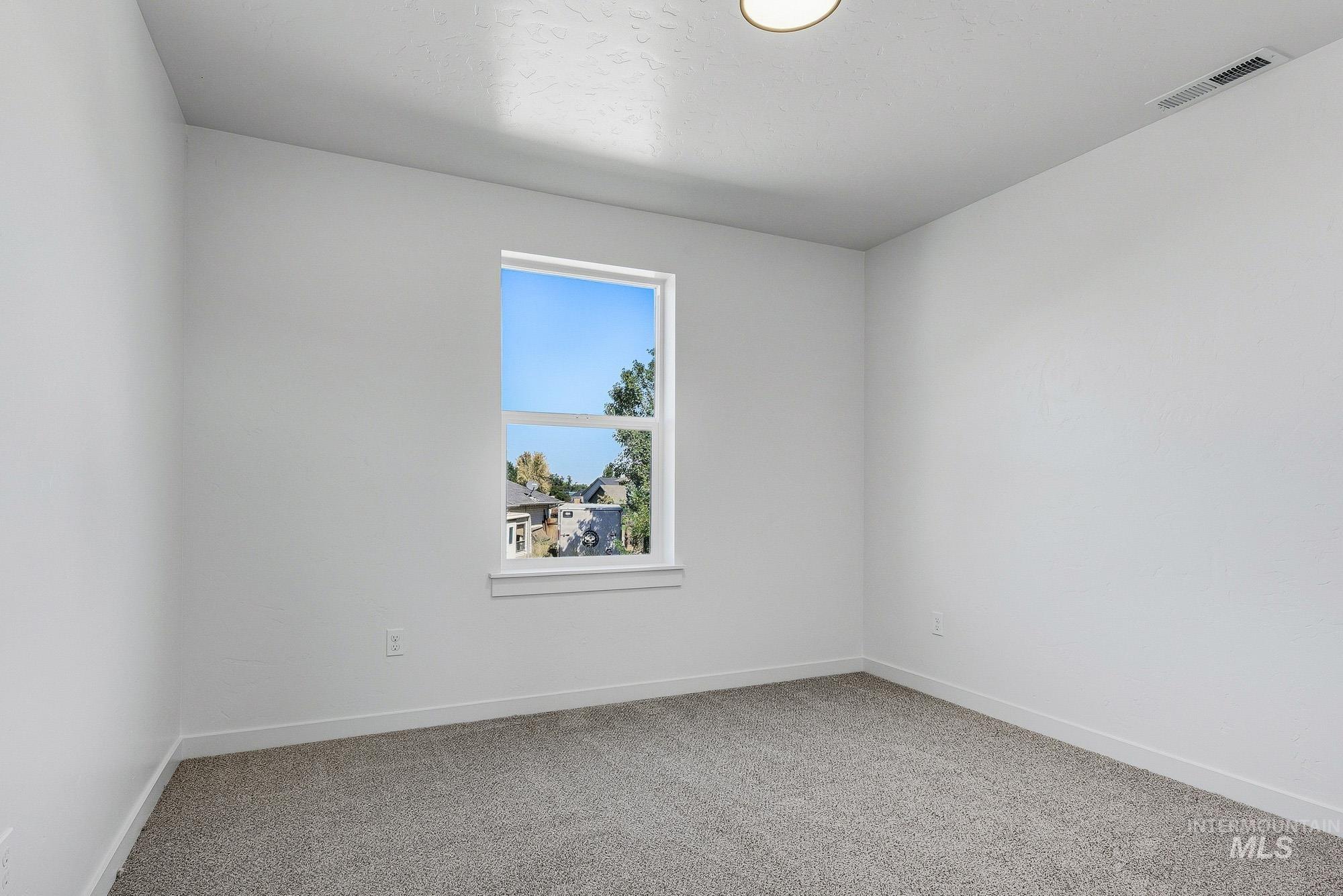 1905 Jensens Way Property Photo 31