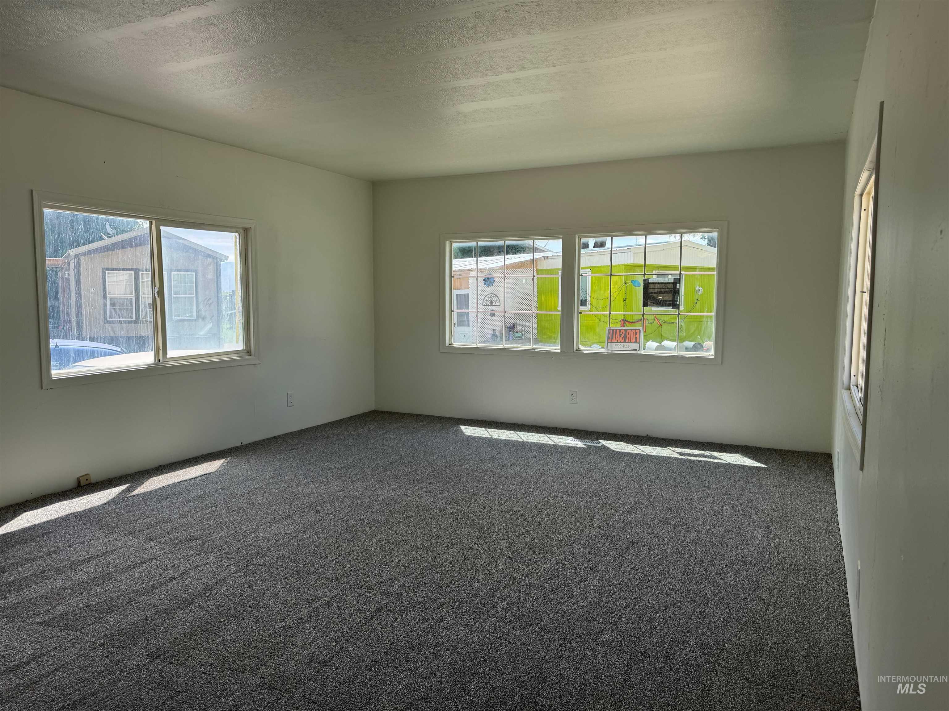 148 S 600 W Property Photo 5