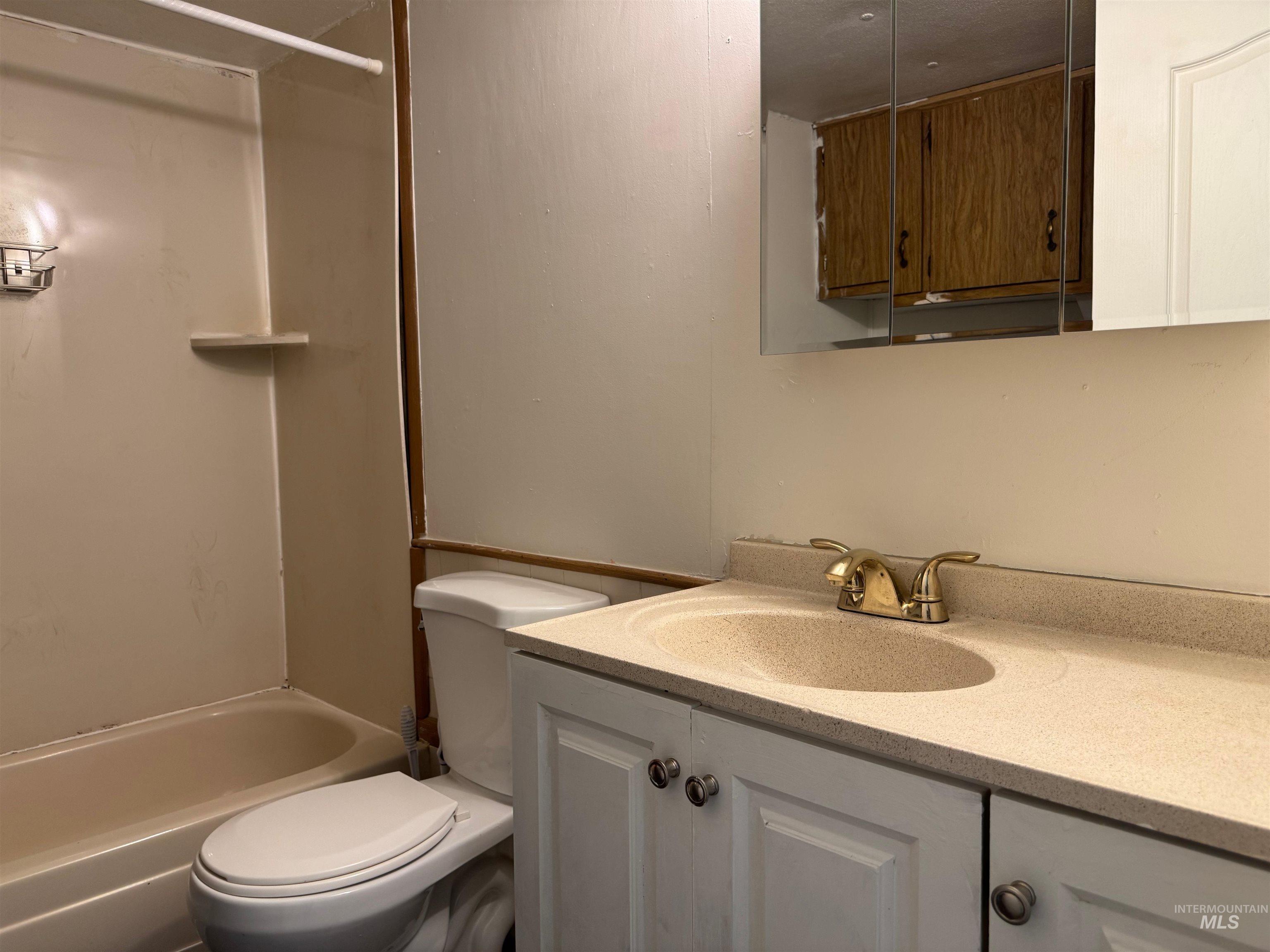 148 S 600 W Property Photo 17