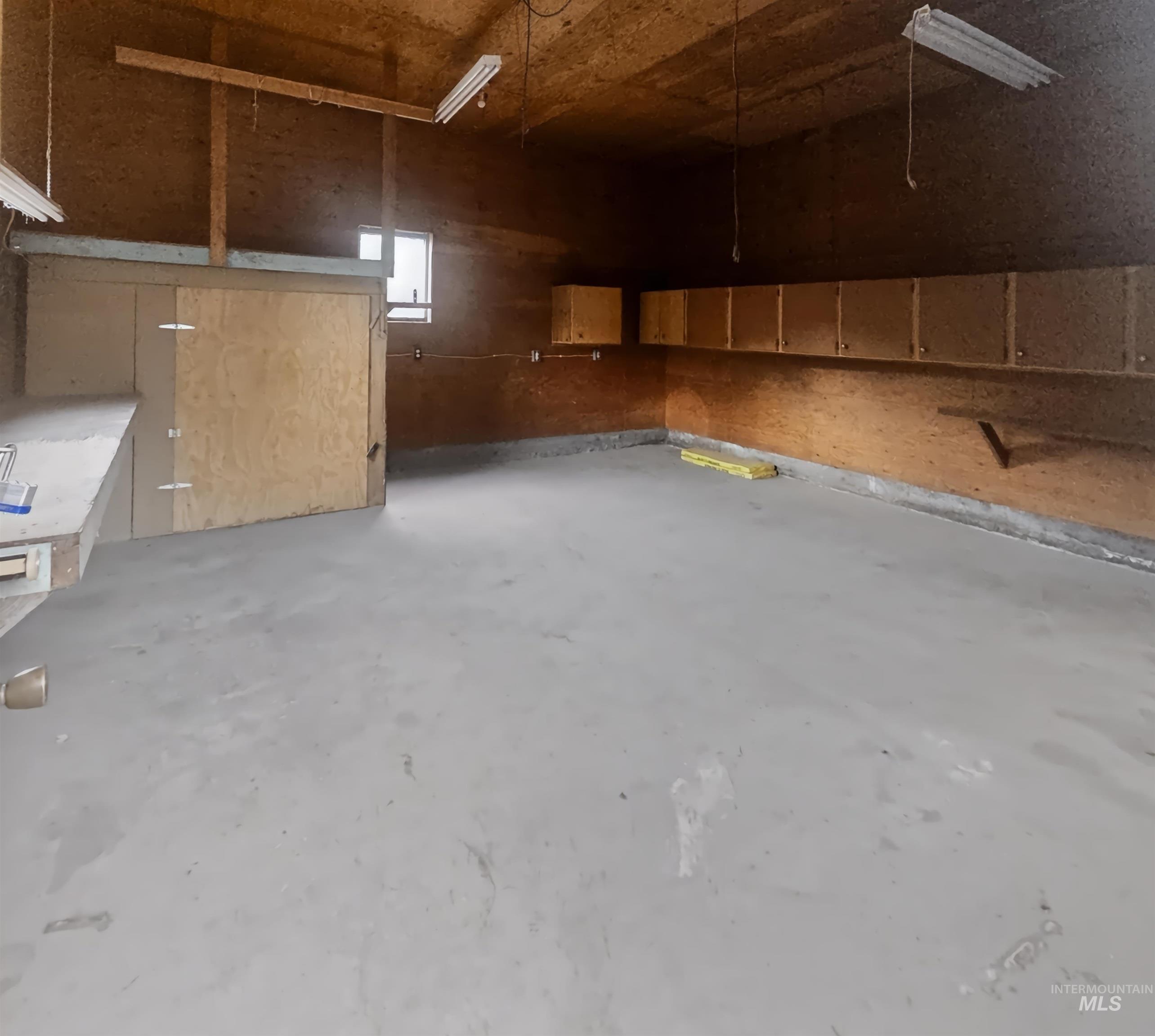 140 Florence Street Property Photo 5