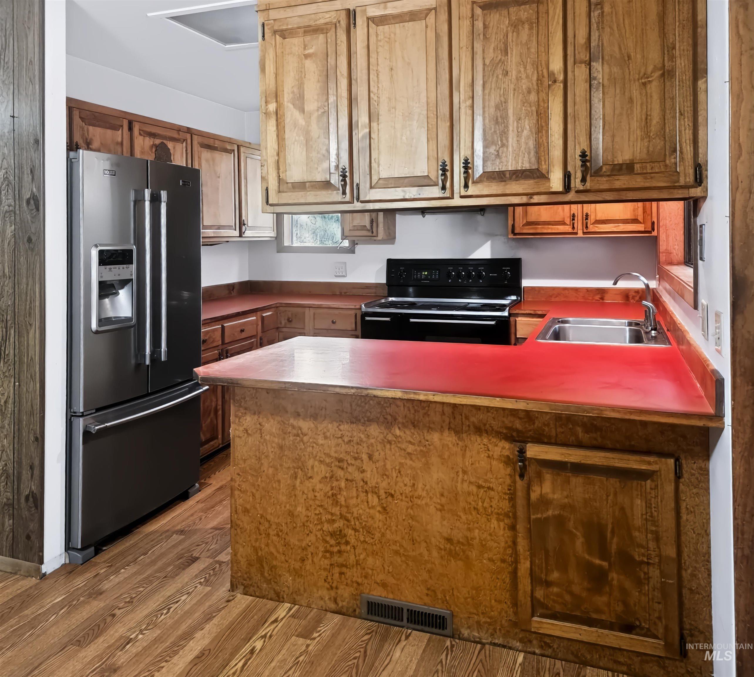 140 Florence Street Property Photo 20