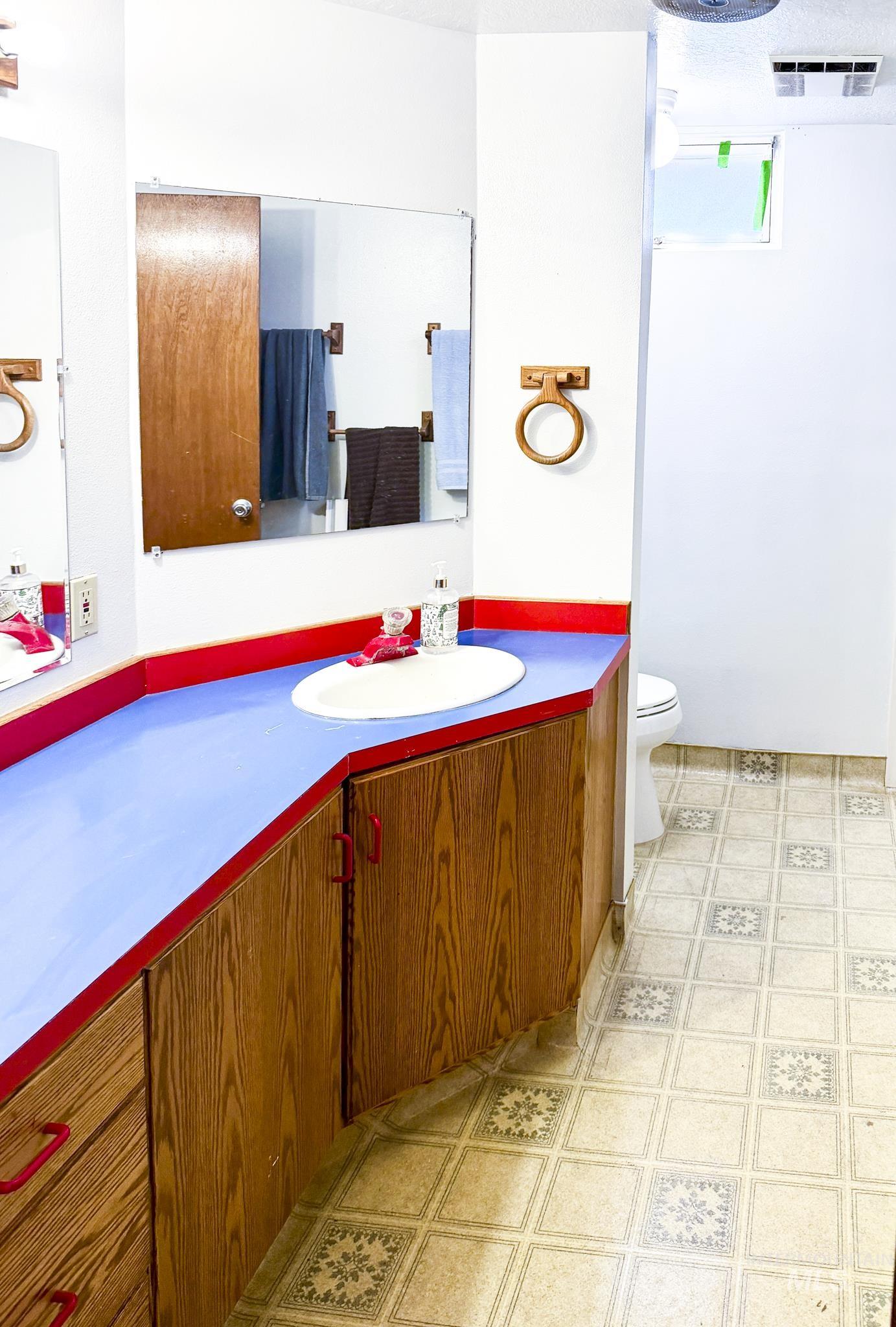 376 S 1100 E Property Photo 11
