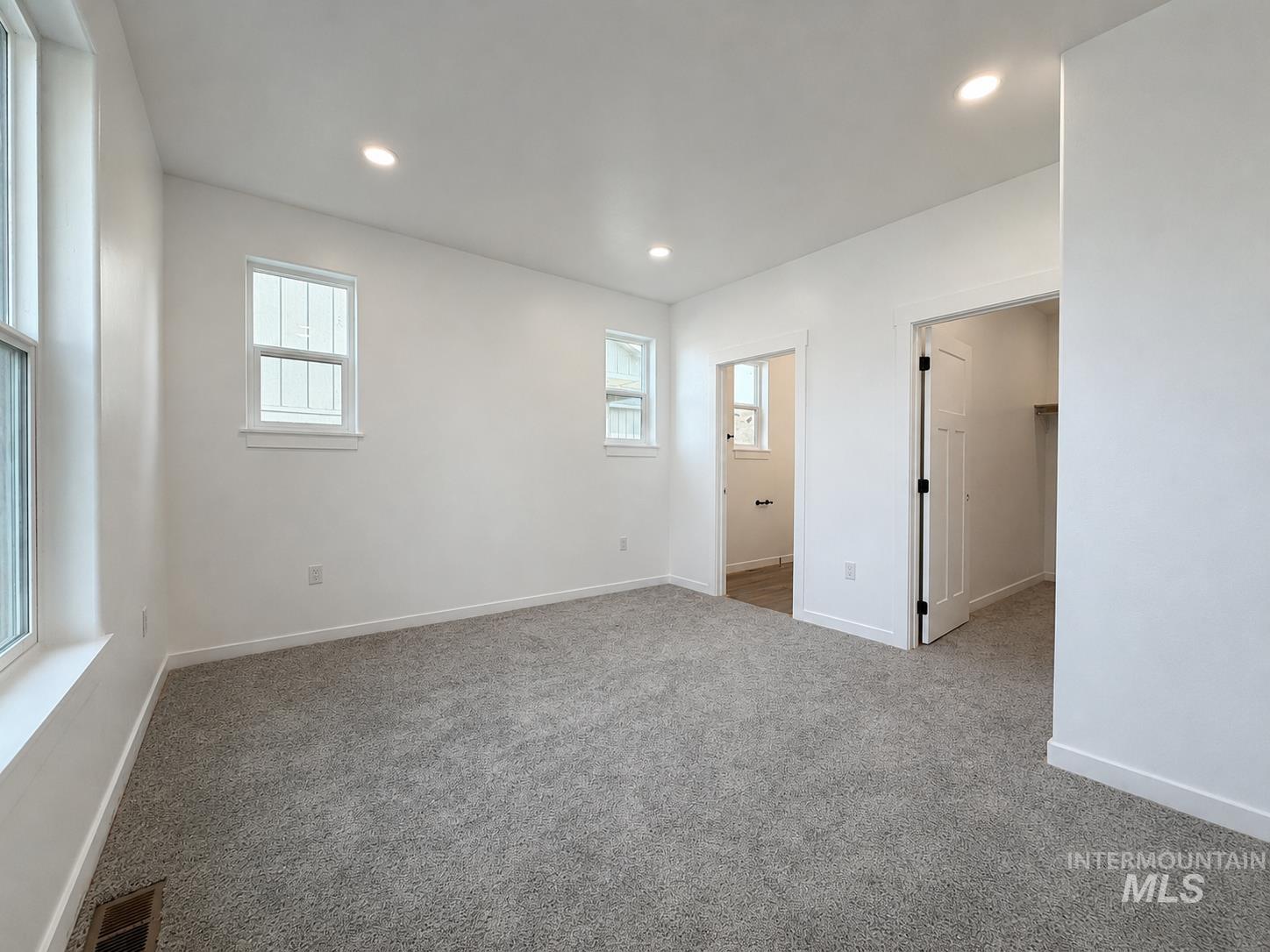 1103 Edington Ave Property Photo 11
