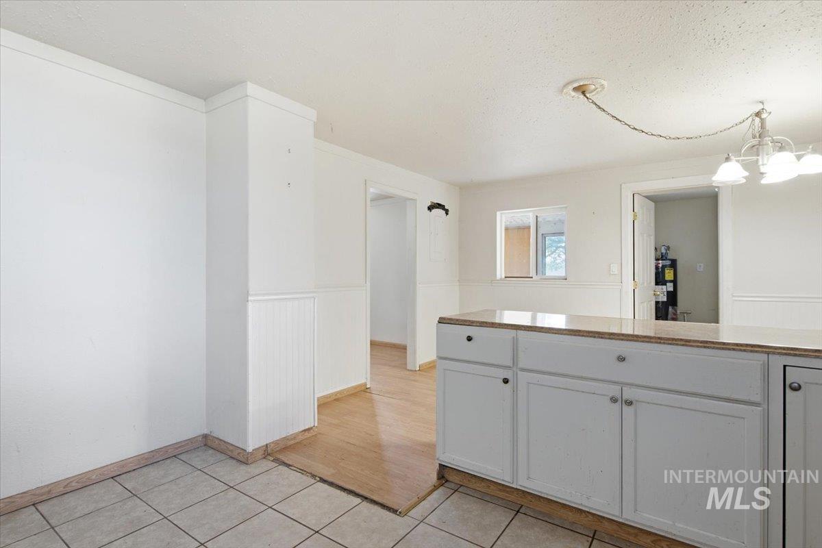 3929-3927 Homestead Rd Property Photo 32