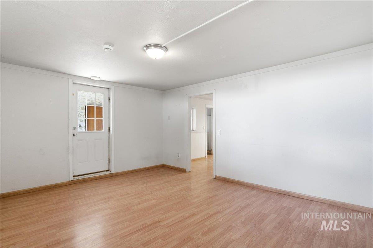 3929-3927 Homestead Rd Property Photo 35