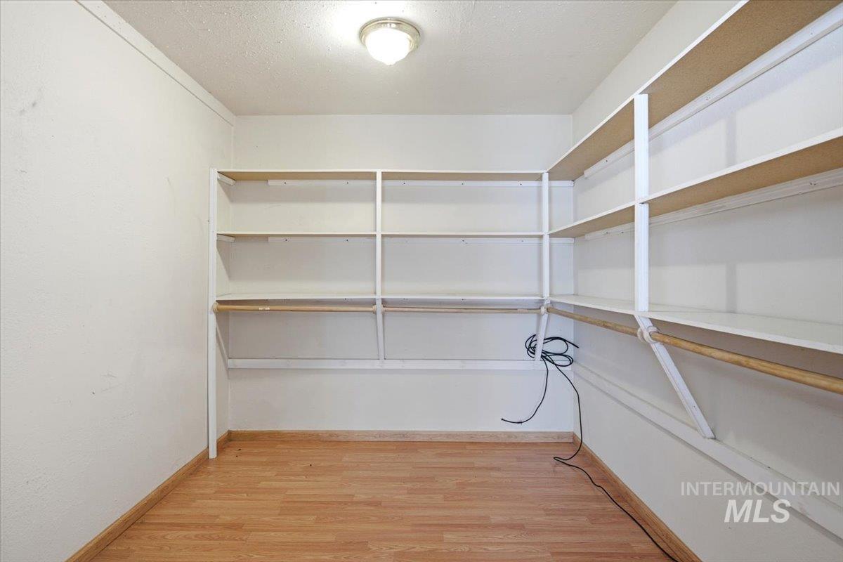 3929-3927 Homestead Rd Property Photo 38