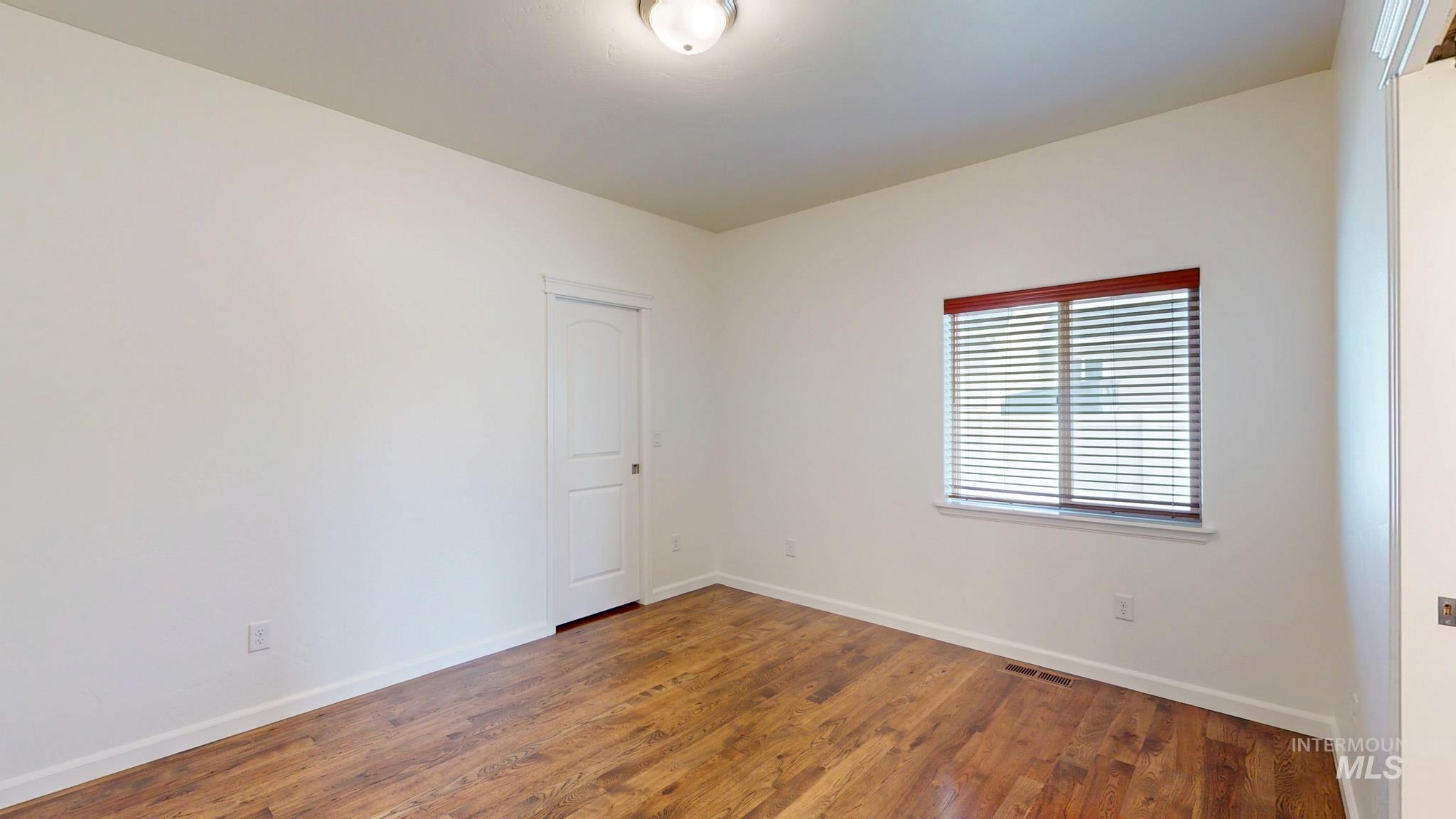 520 Sun Terrance Drive Property Photo 33
