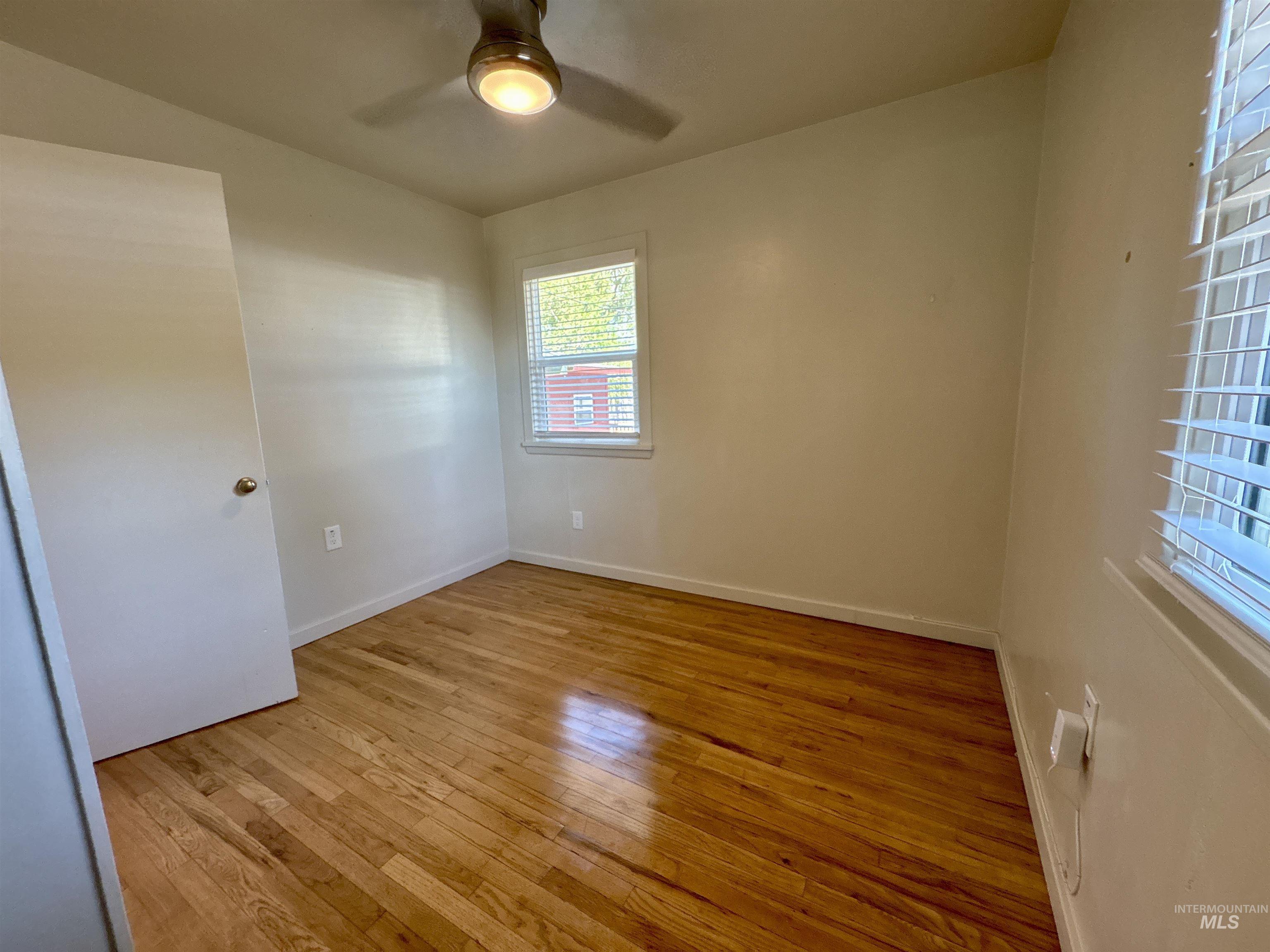520 S 3rd E Property Photo 28
