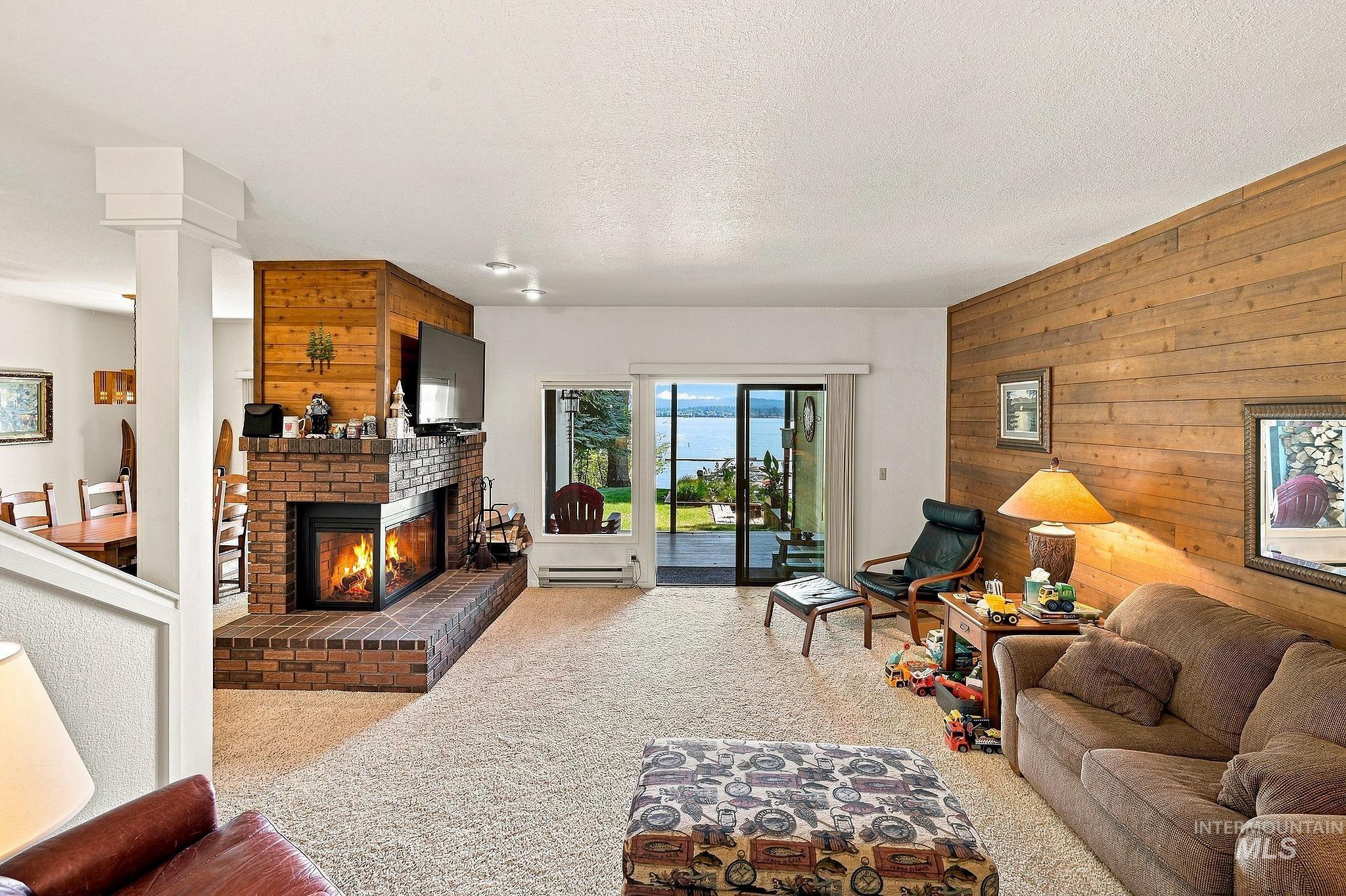 1552 Warren Wagon Road Property Photo 9