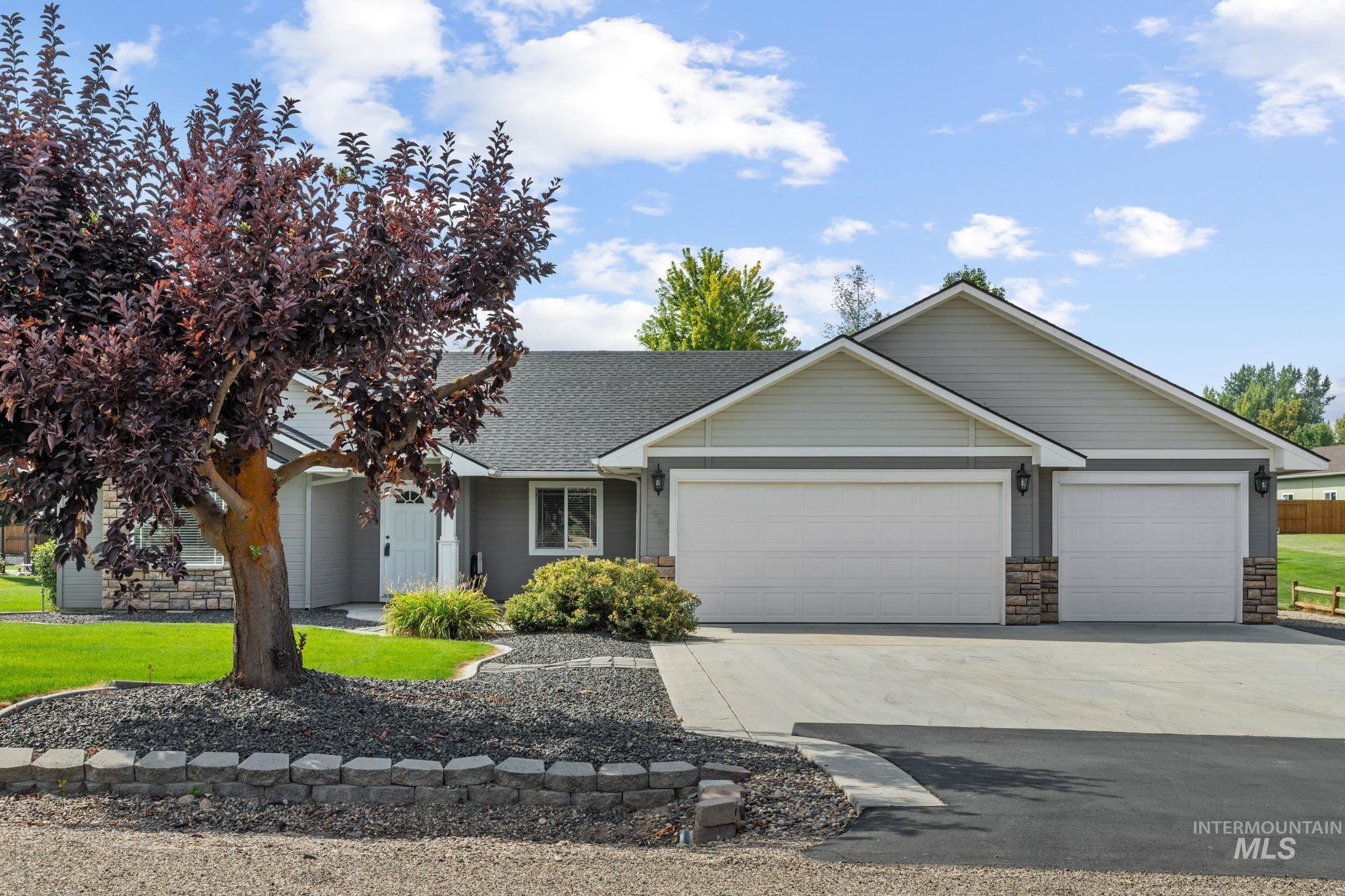 2086 Shelley Dr. Property Photo 1