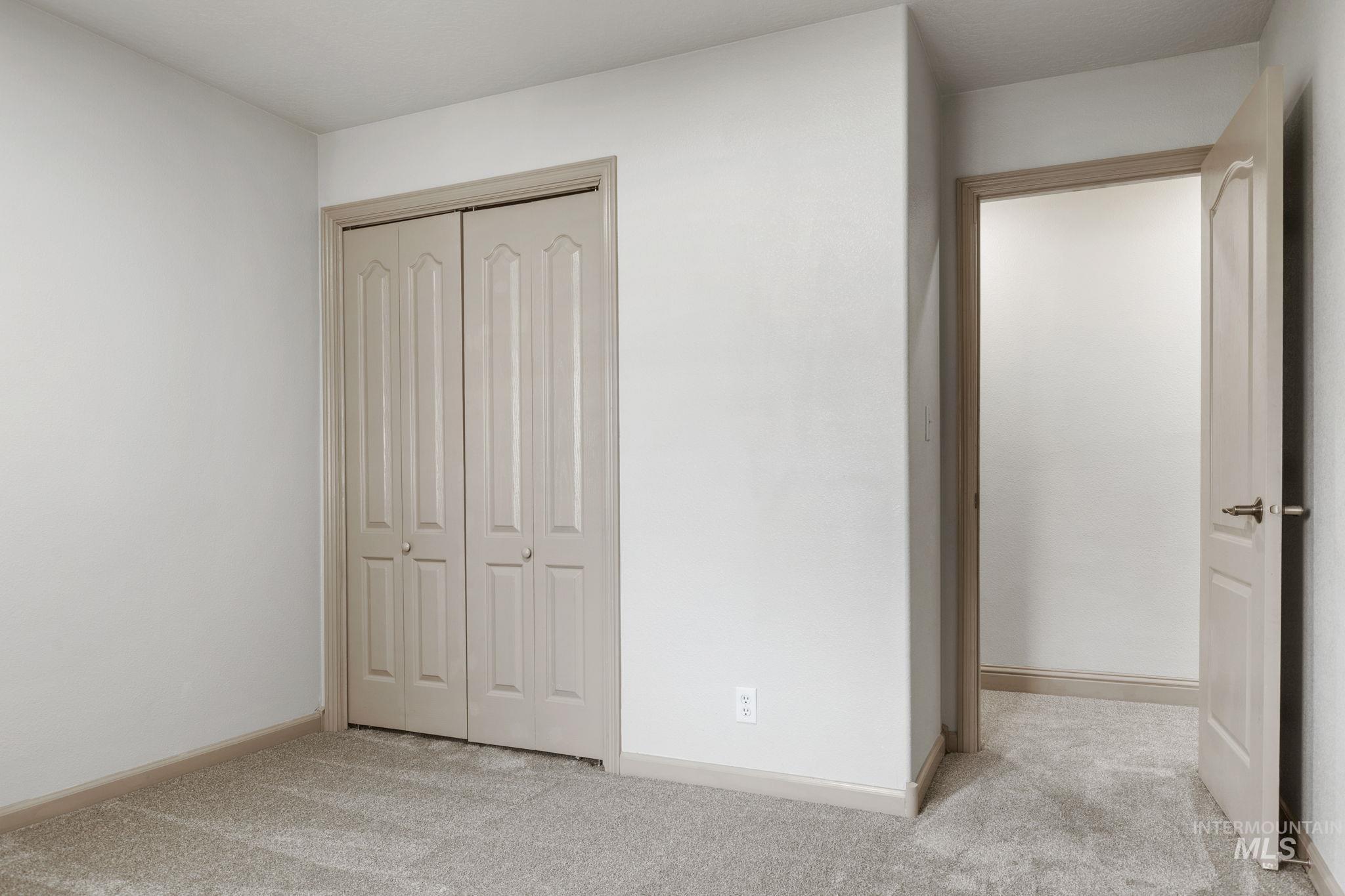 2086 Shelley Dr. Property Photo 30