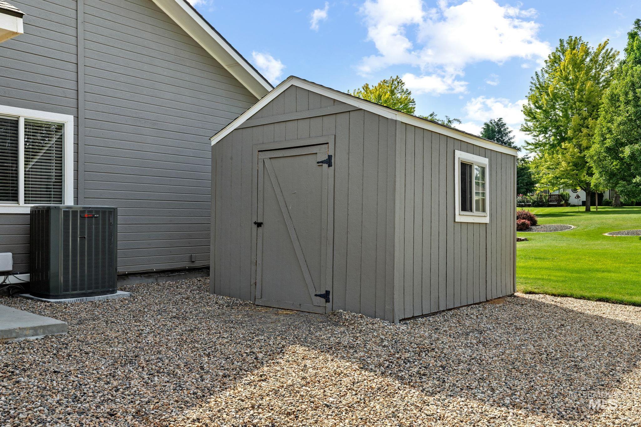 2086 Shelley Dr. Property Photo 40