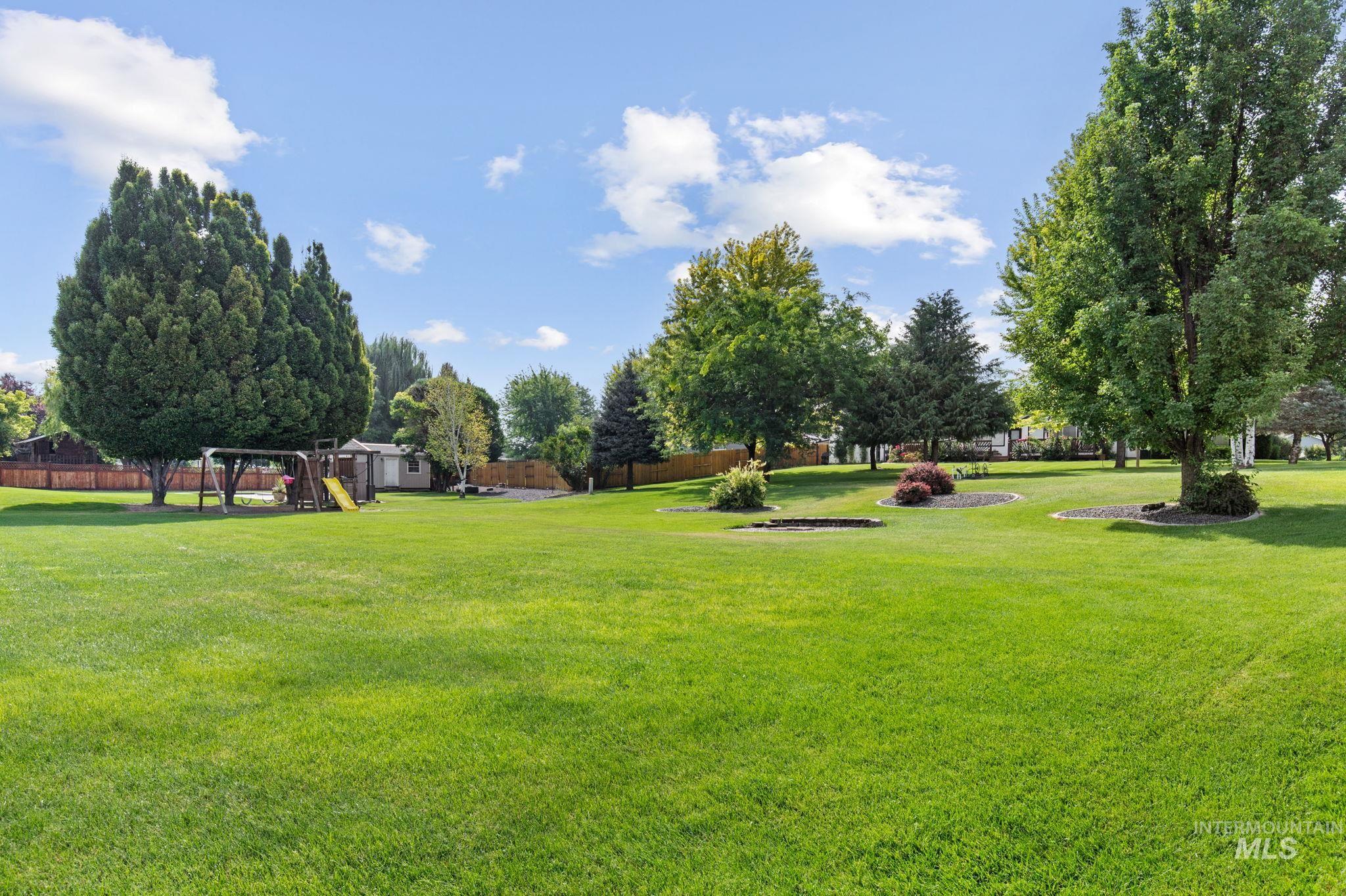 2086 Shelley Dr. Property Photo 45