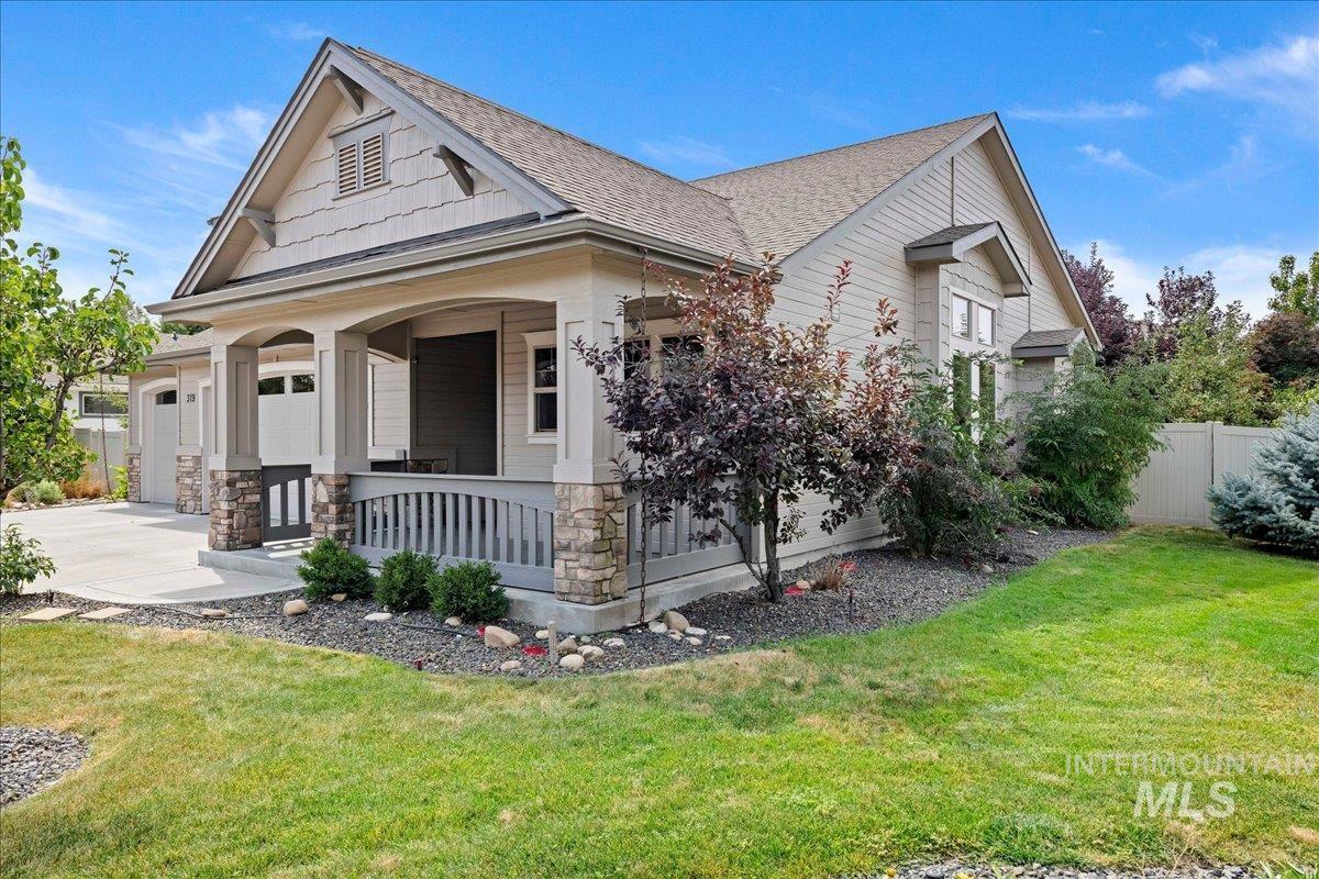 319 S Burgundy Way Property Photo 4