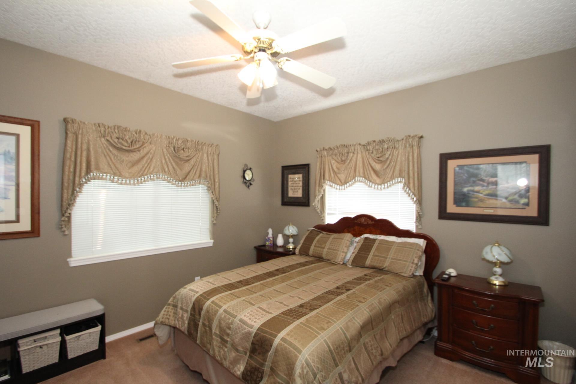 1707 Emerald Ave. Property Photo 12