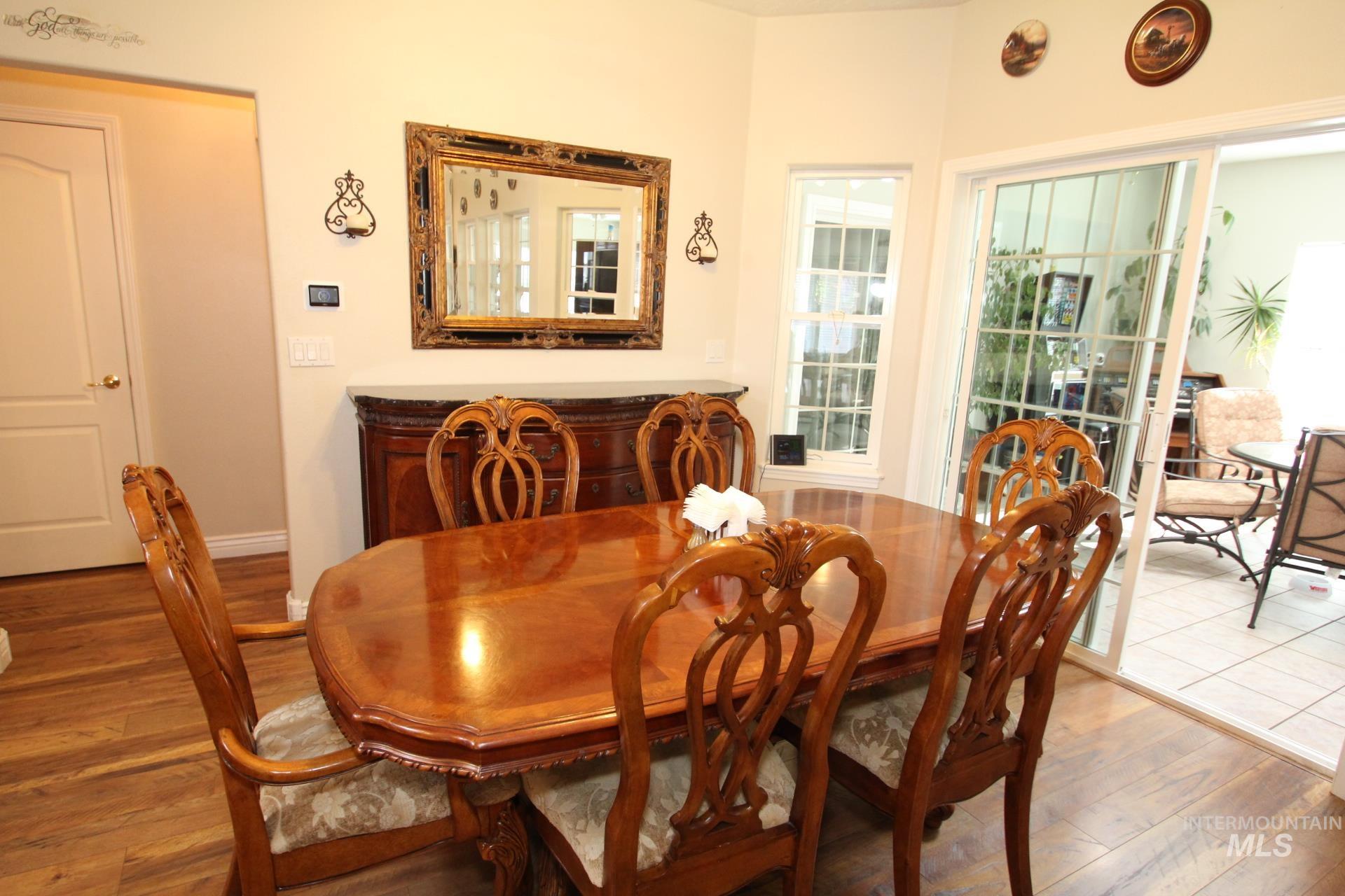 1707 Emerald Ave. Property Photo 19