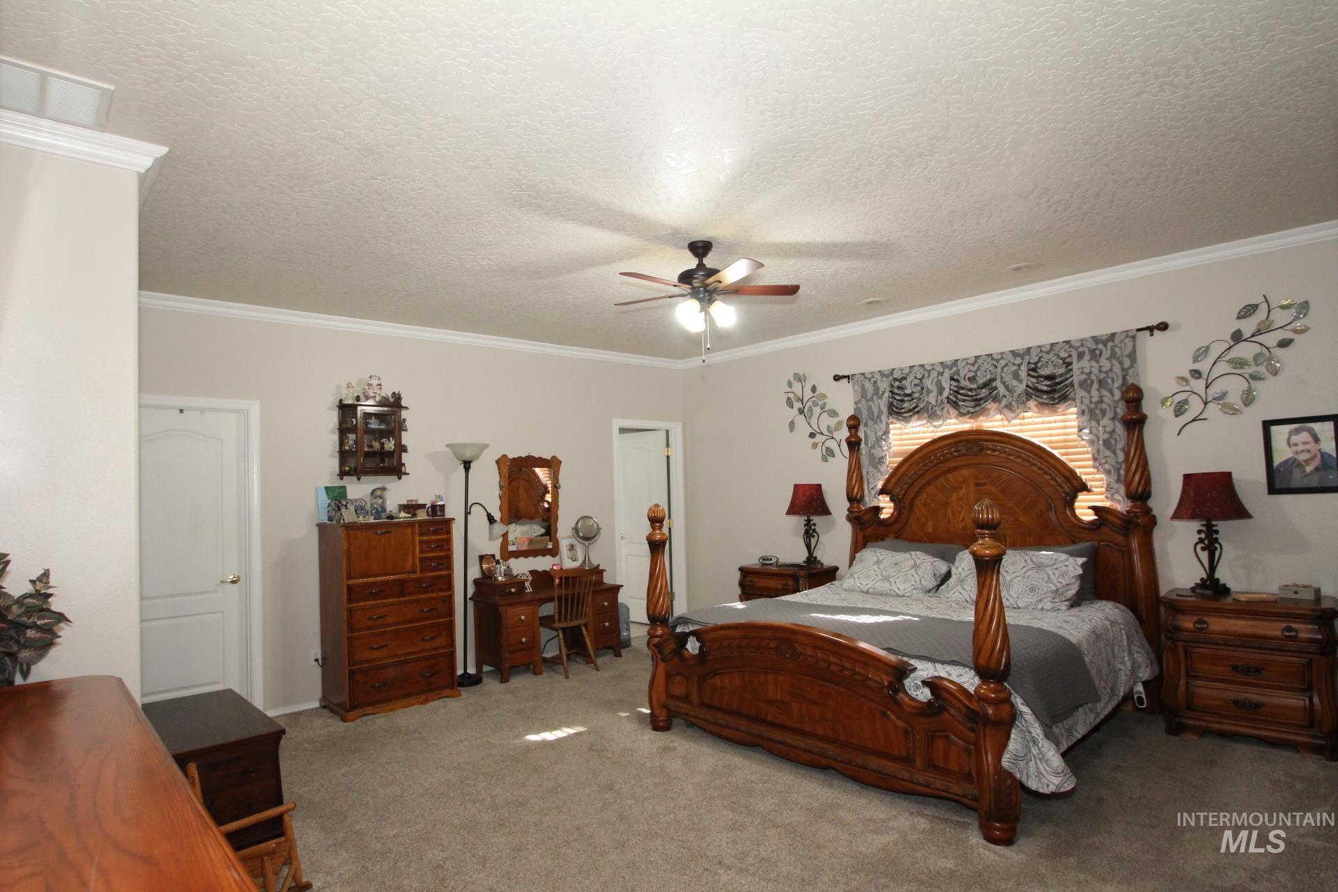 1707 Emerald Ave. Property Photo 20