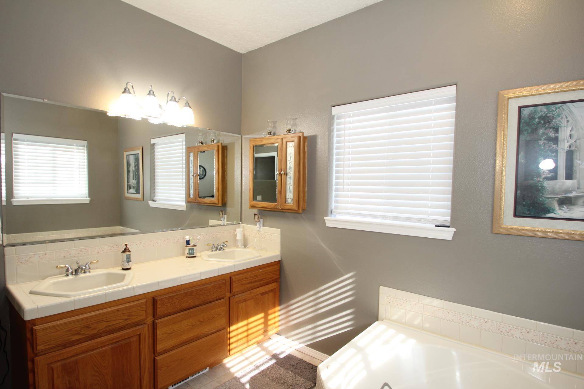 1707 Emerald Ave. Property Photo 22