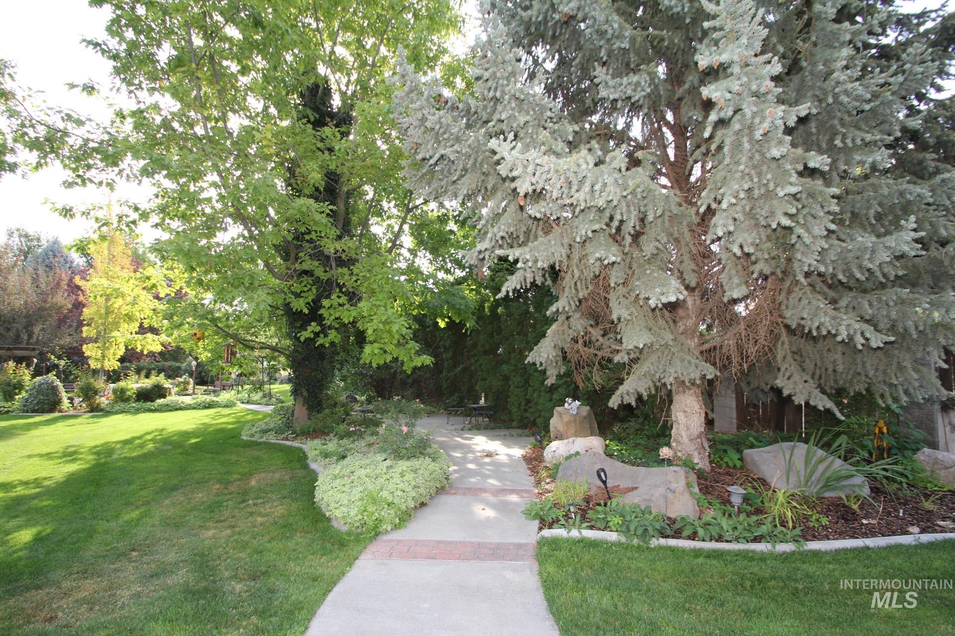1707 Emerald Ave. Property Photo 33
