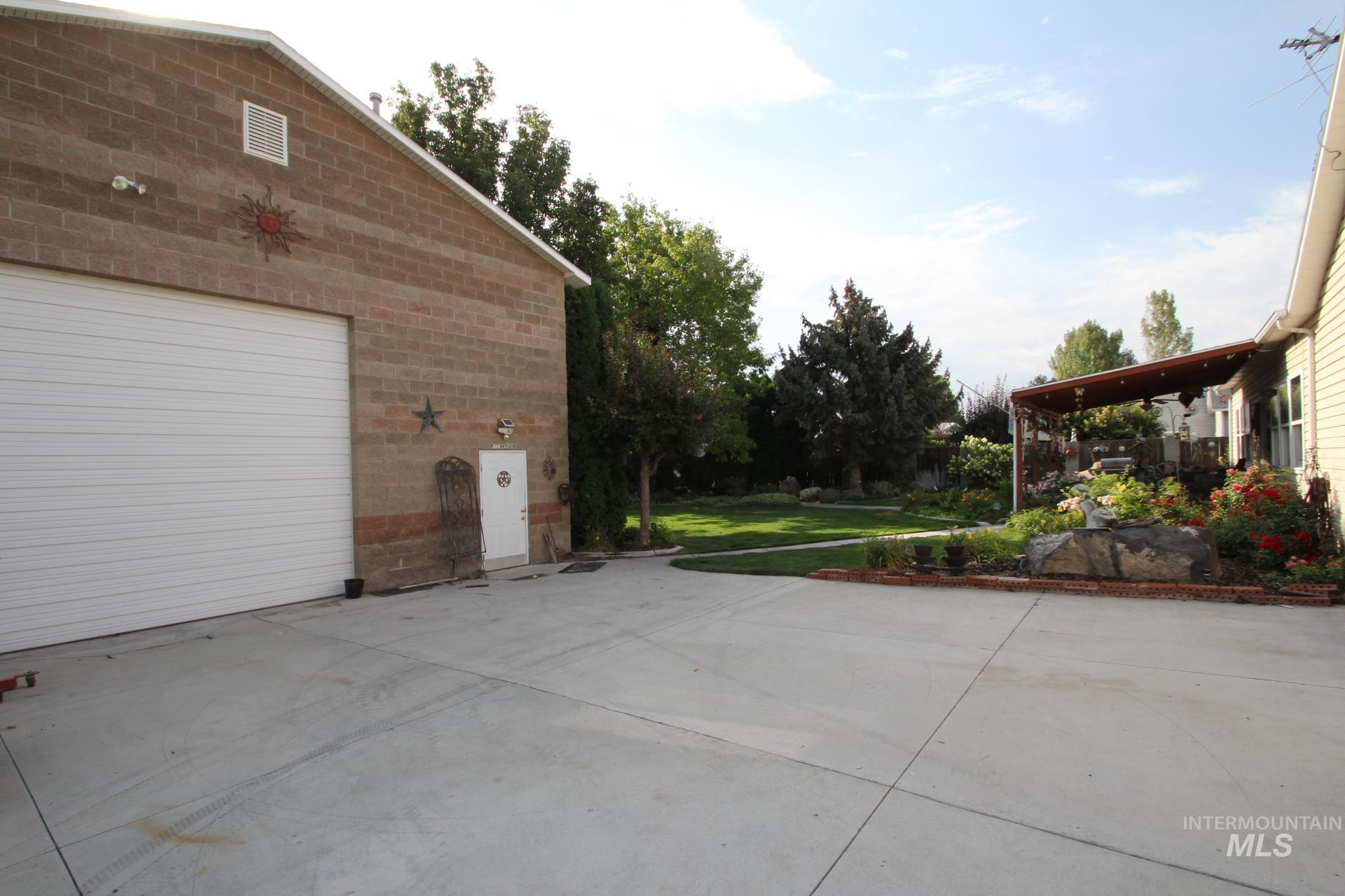 1707 Emerald Ave. Property Photo 43