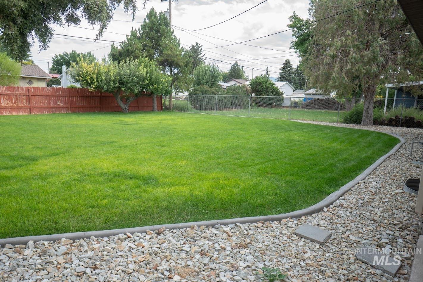 2675 Fairmont Property Photo 3