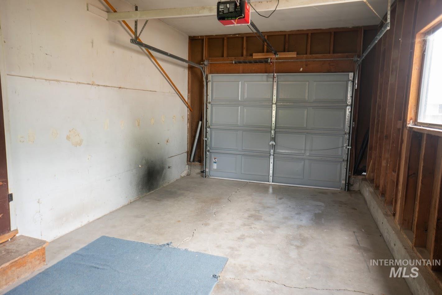 2675 Fairmont Property Photo 5