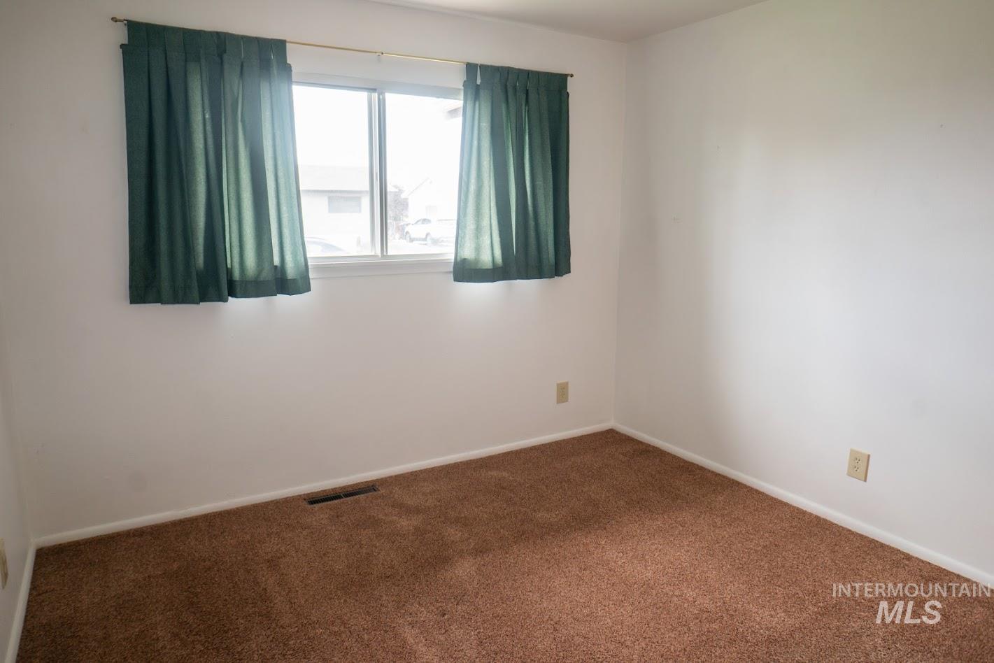 2675 Fairmont Property Photo 13