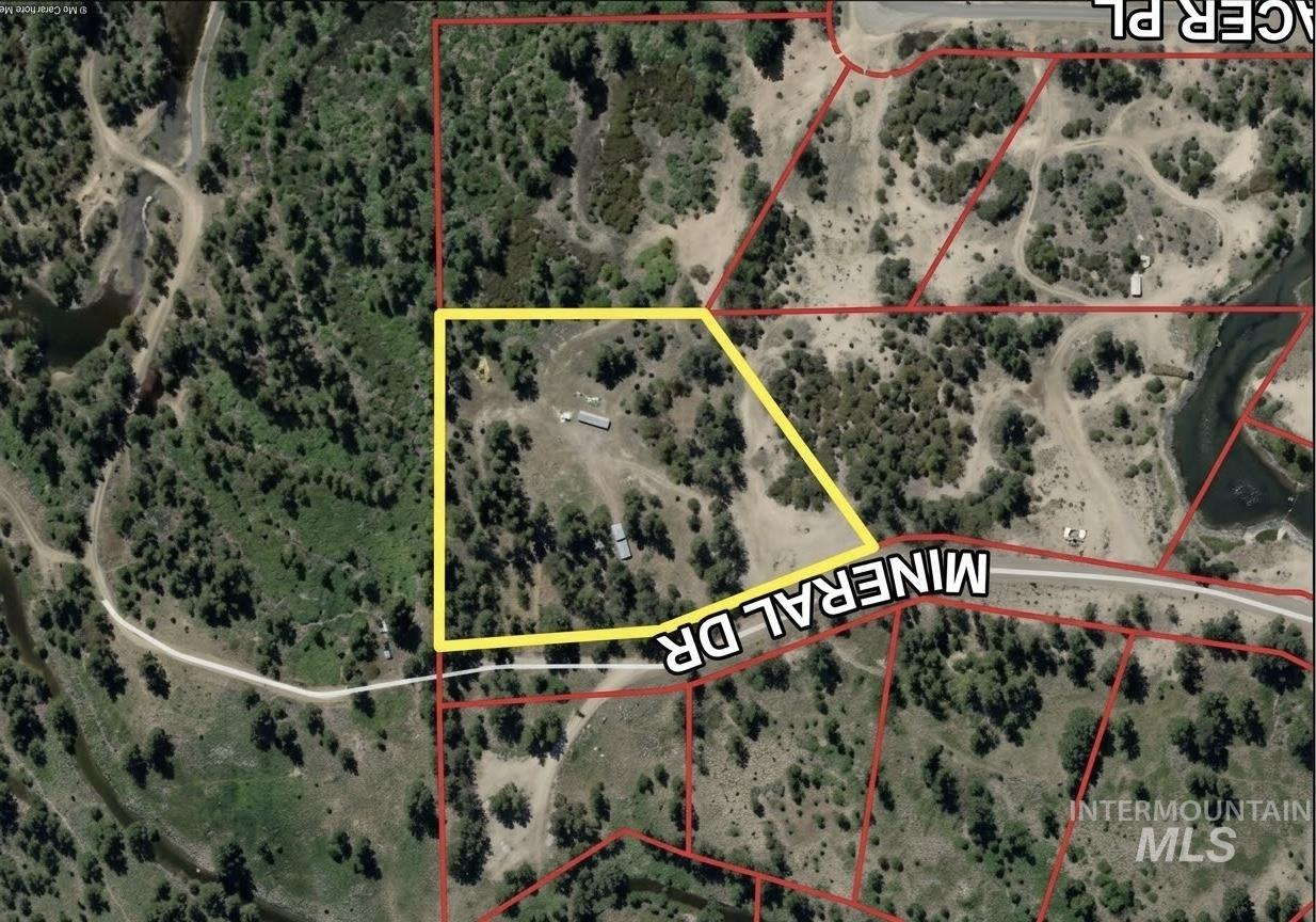 2xx Mineral Dr Property Photo 3