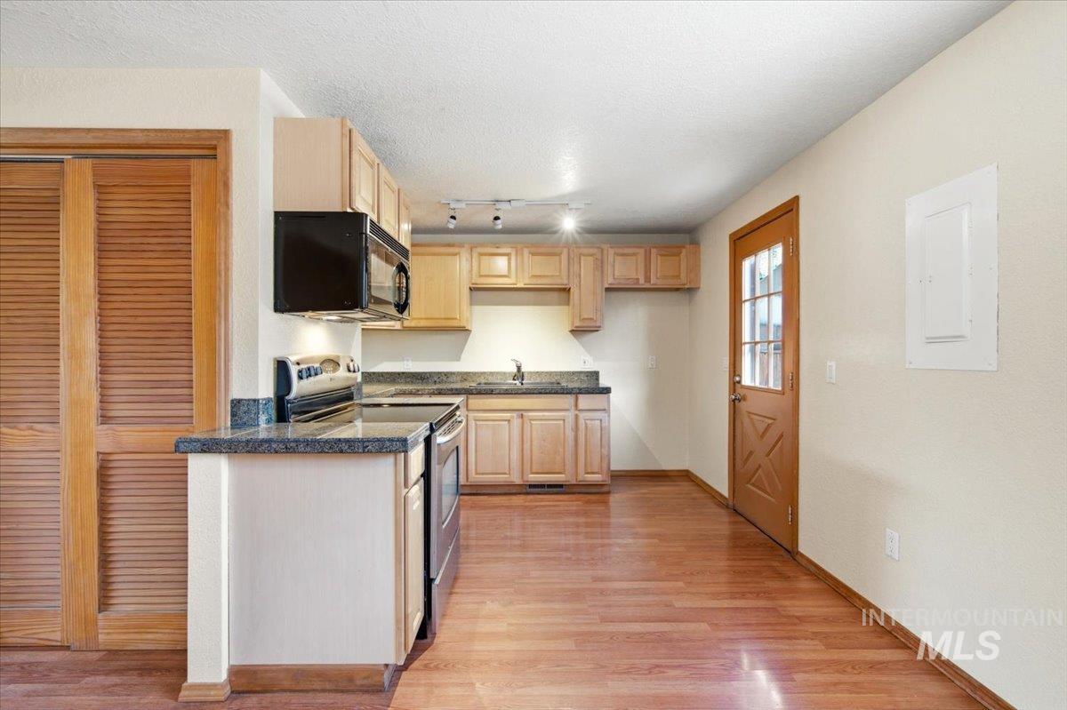 6578 W Denton St Property Photo 13