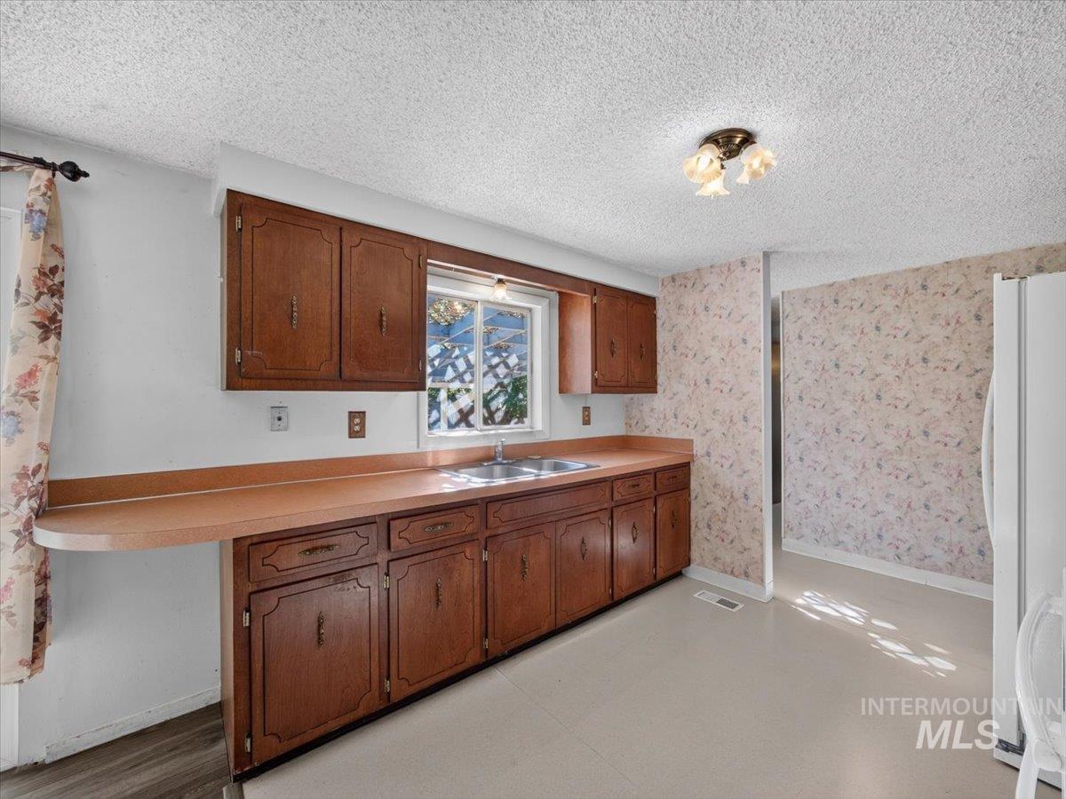 638 Meadow Dr Property Photo 20