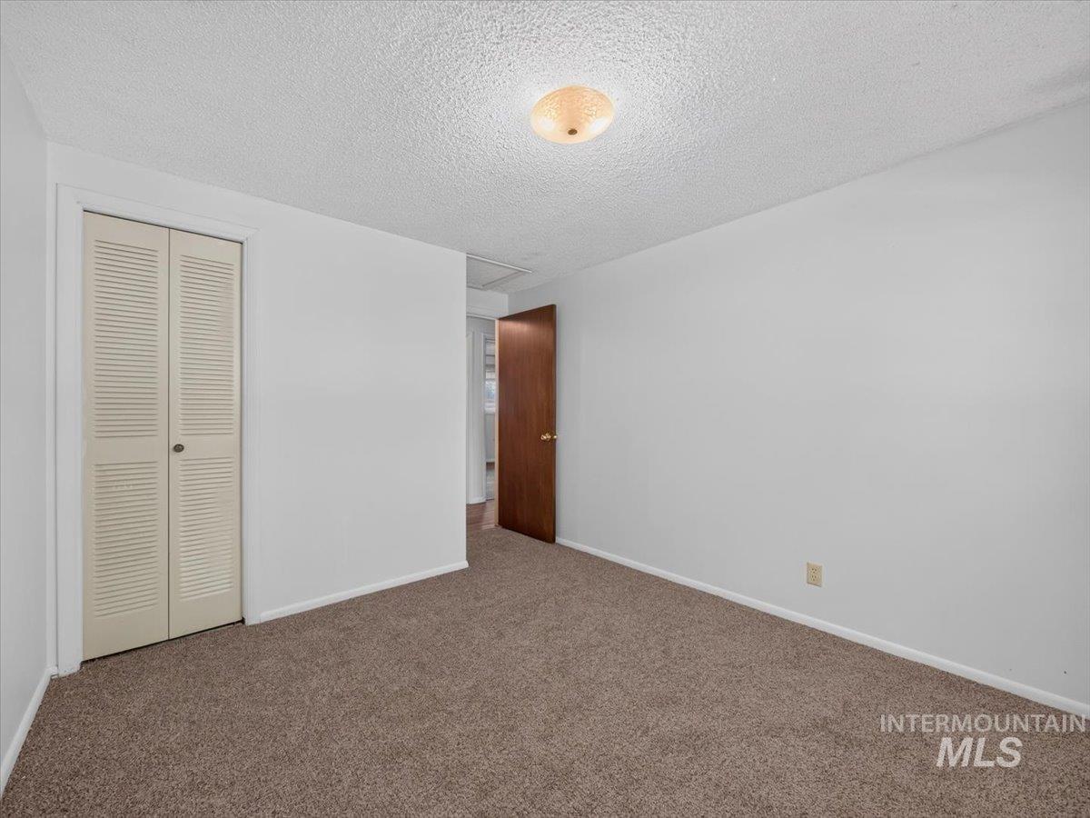 638 Meadow Dr Property Photo 25
